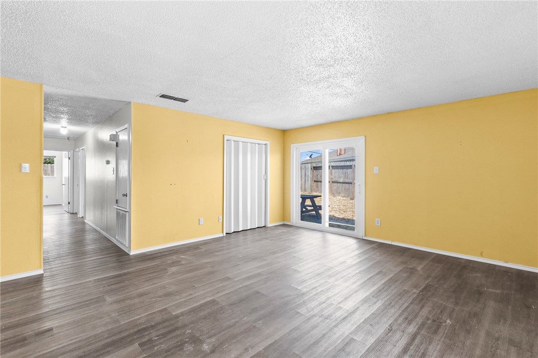 321 Easy St A&B