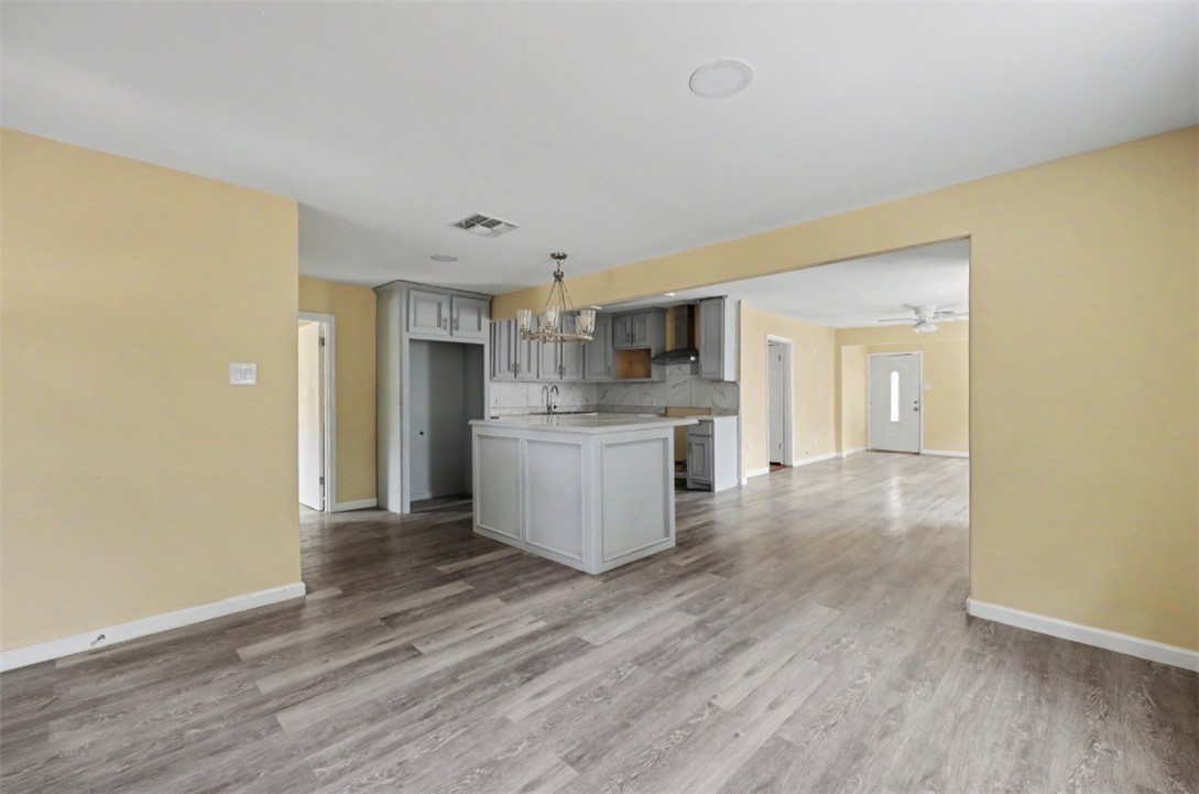 1138 Golla Dr