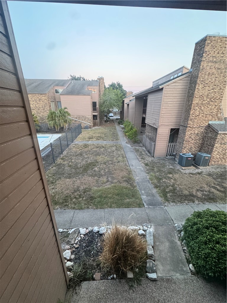 7122 Premont Dr 201 B
