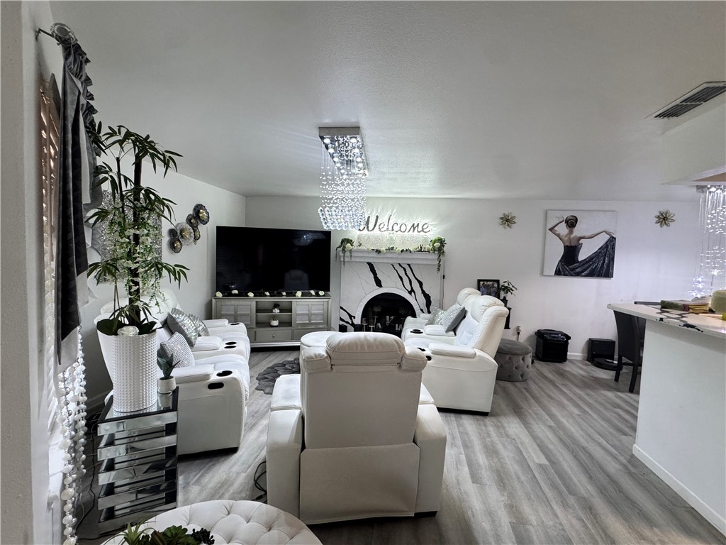 7122 Premont Dr 201 B