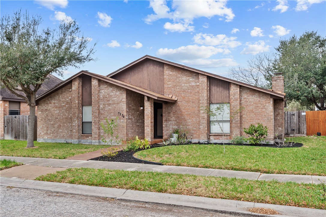 7234 Diamond Ridge Dr