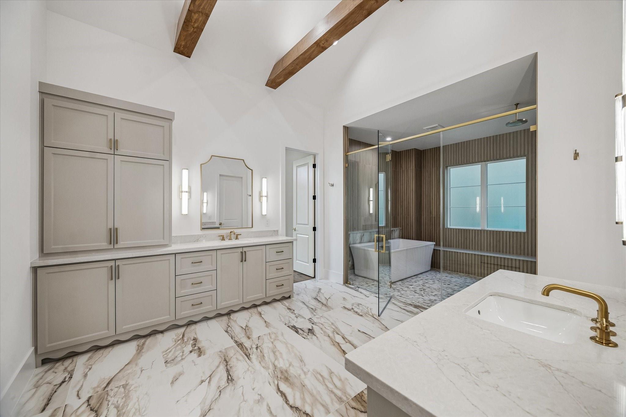 6905 Hollyleaf Court