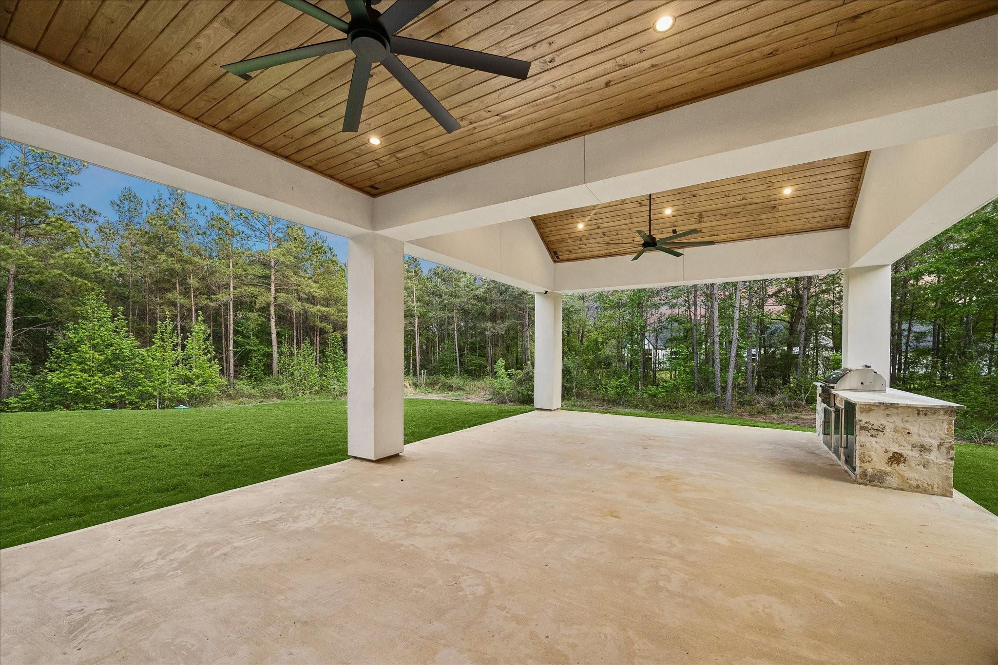 6905 Hollyleaf Court