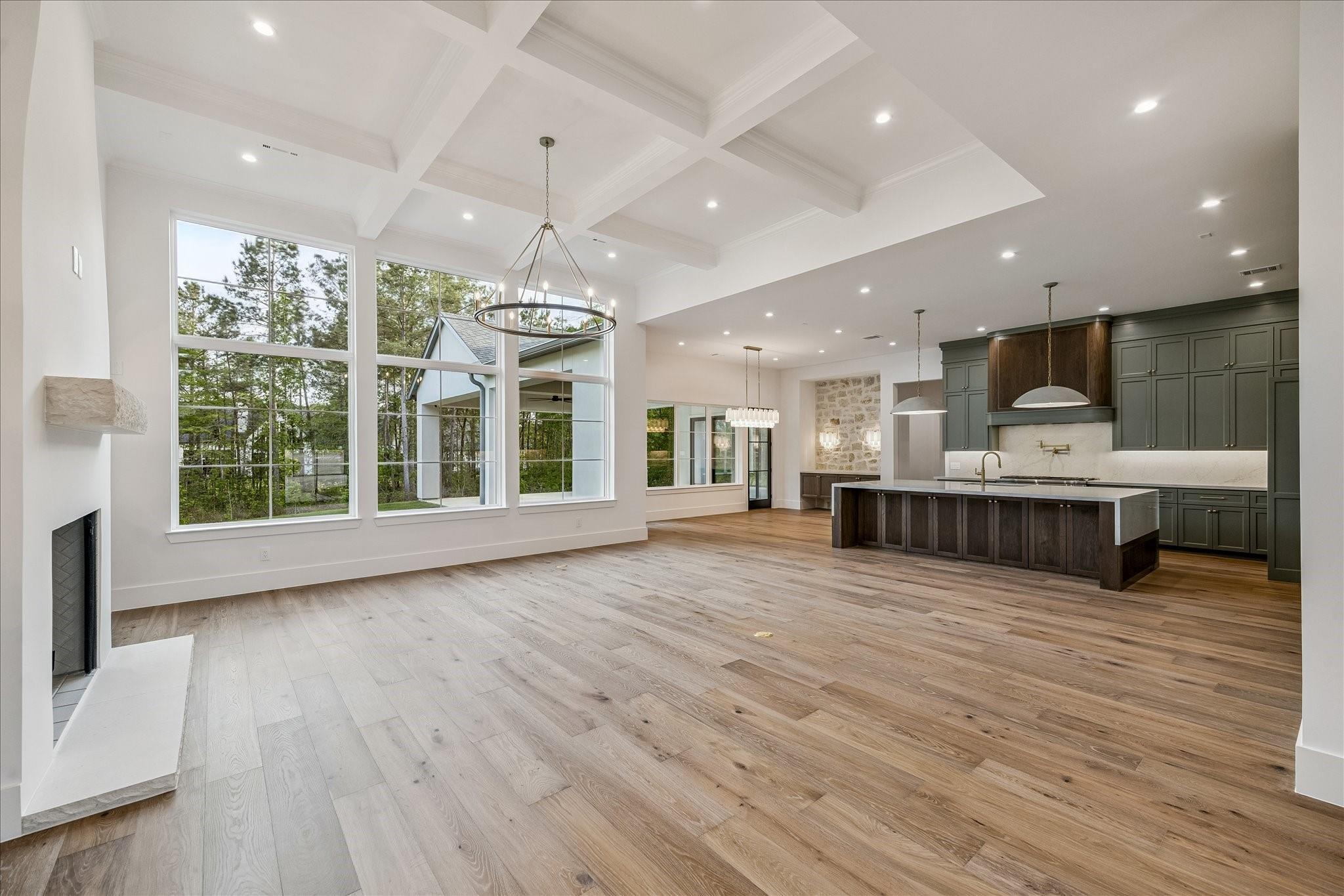 6905 Hollyleaf Court