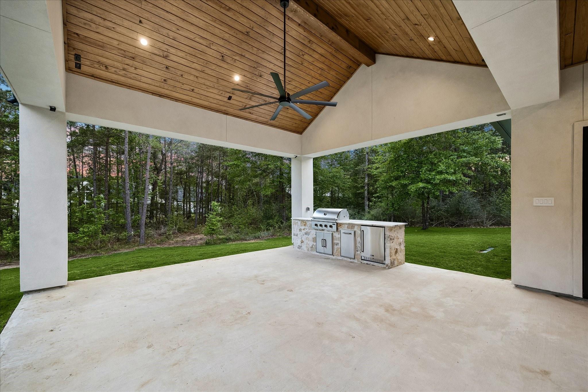 6905 Hollyleaf Court