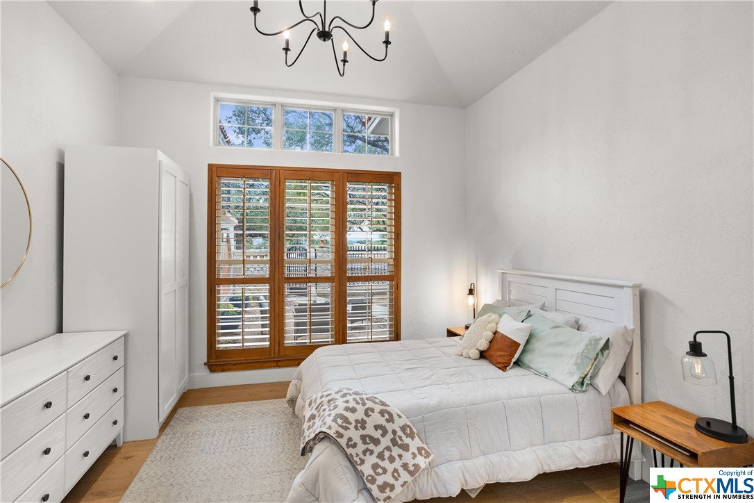 236 Rolling View Drive