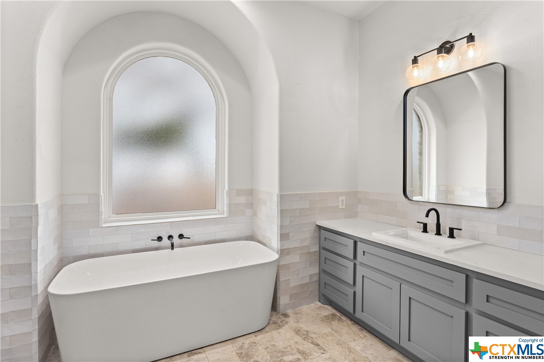 236 Rolling View Drive