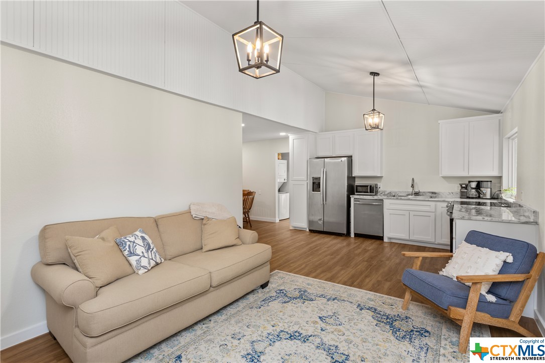 236 Rolling View Drive