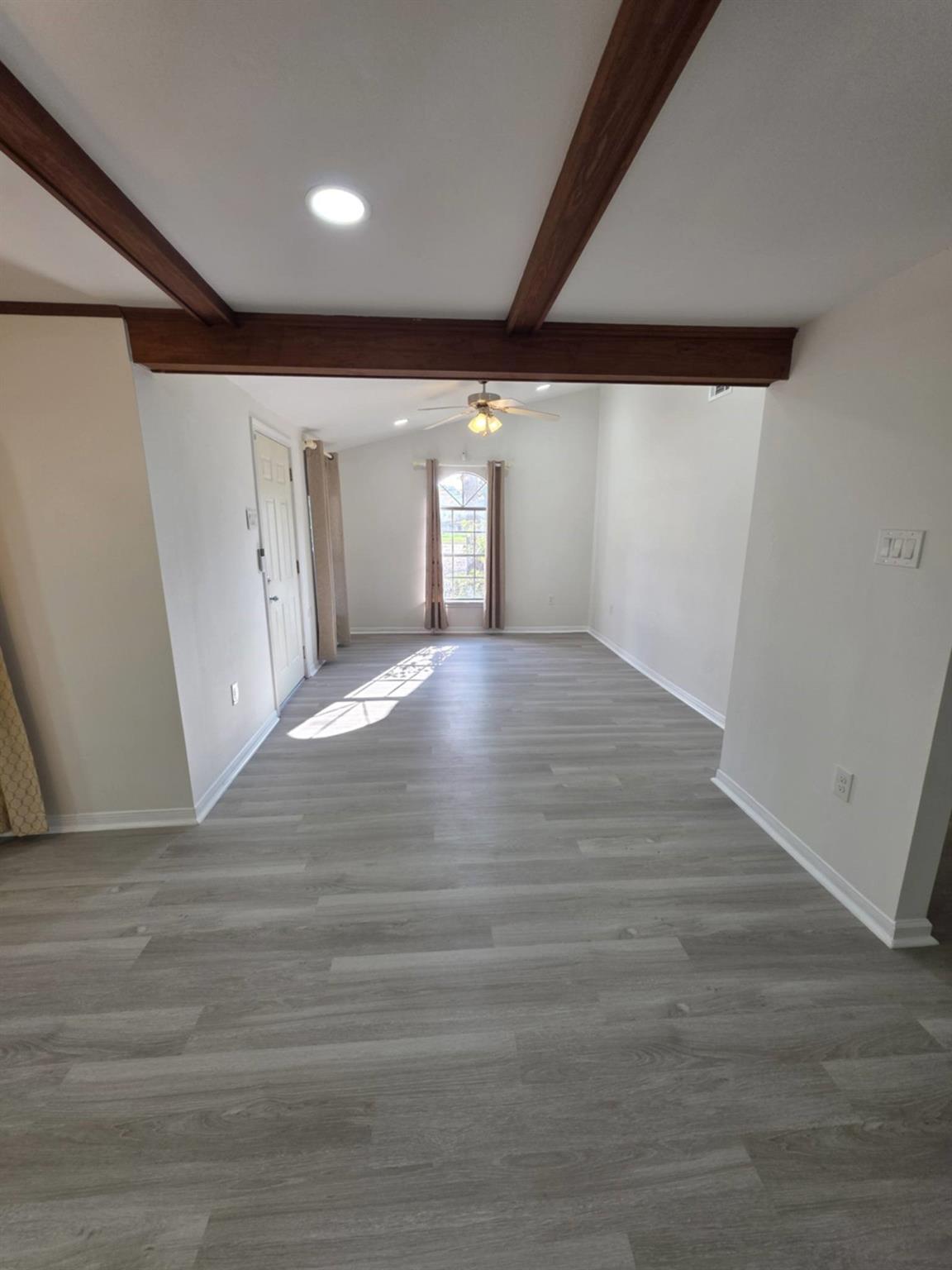 17295 Old Highway 105 E