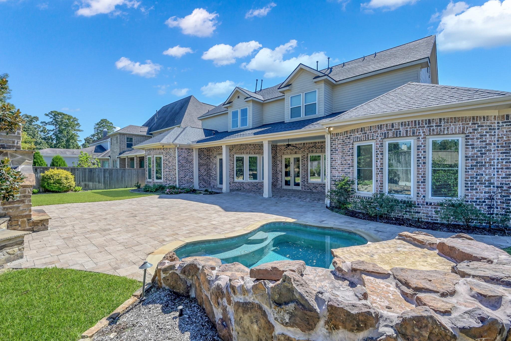 2331 Bottlebrush Lane