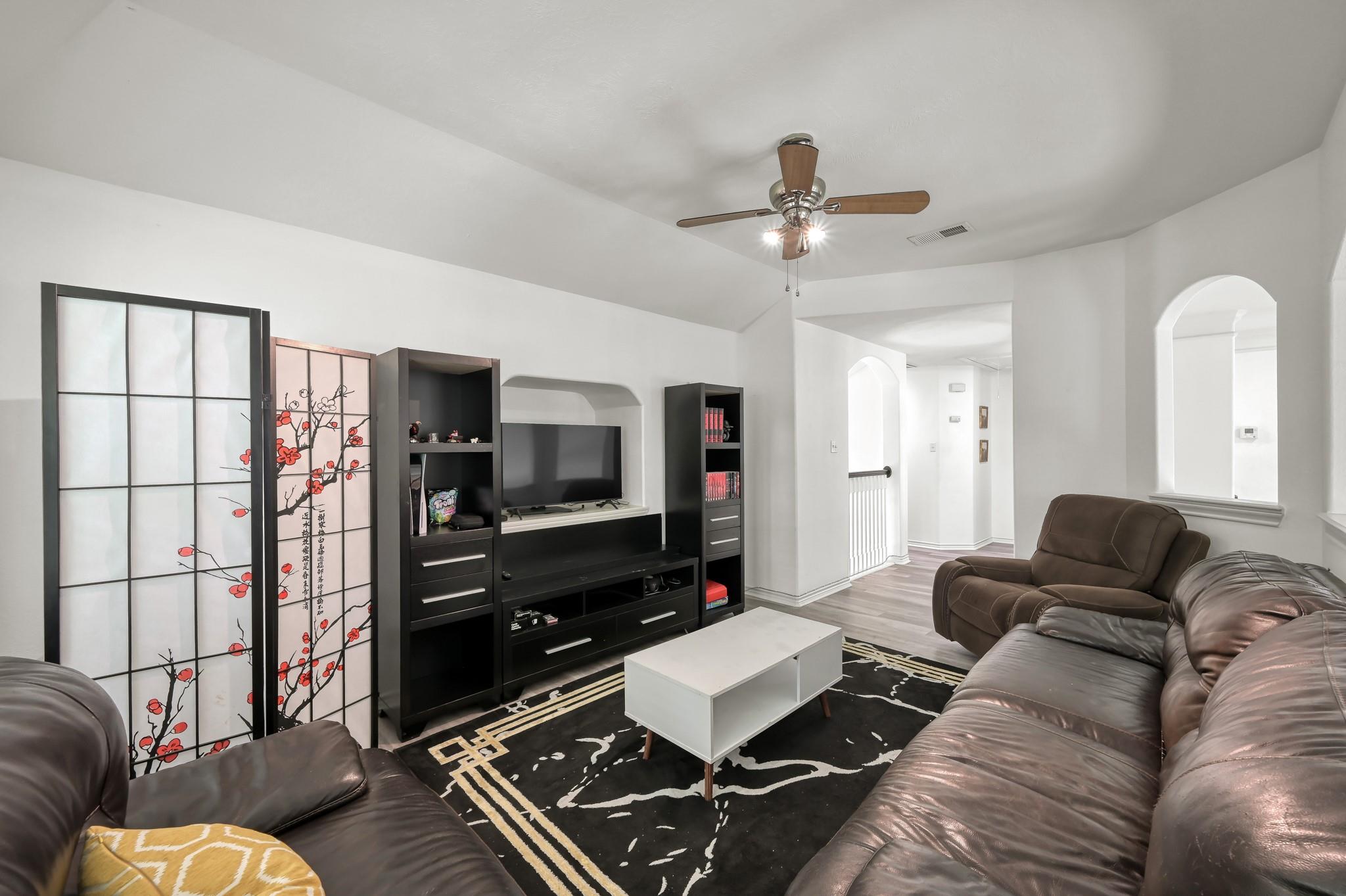 3215 Canterbury Lane