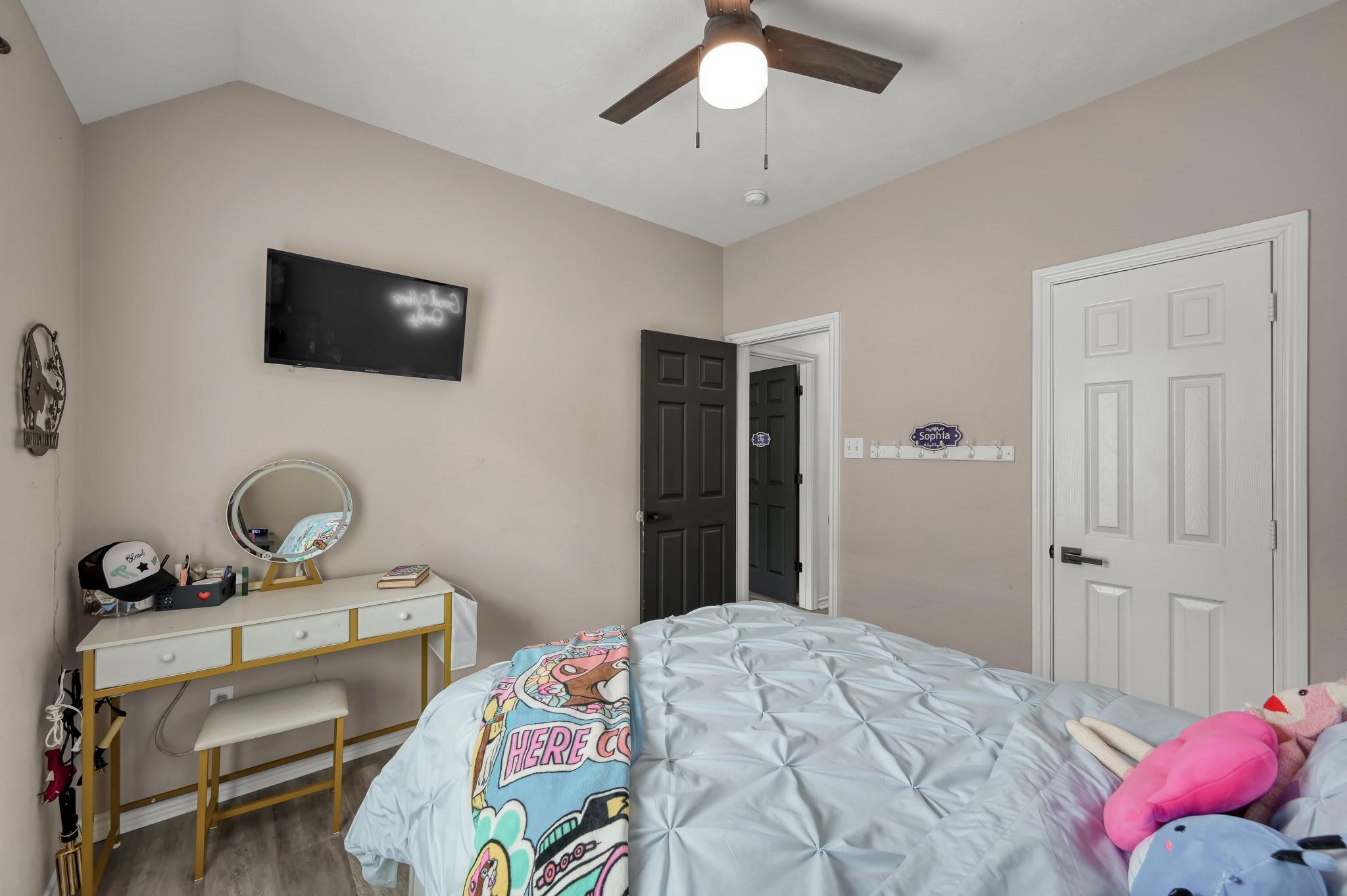 3215 Canterbury Lane