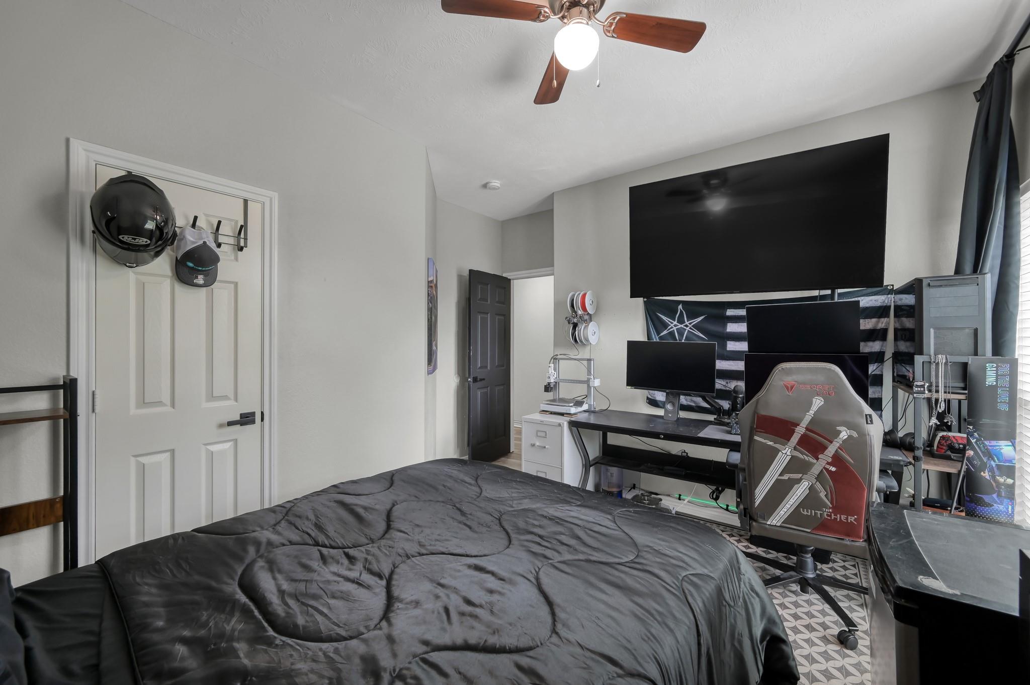 3215 Canterbury Lane