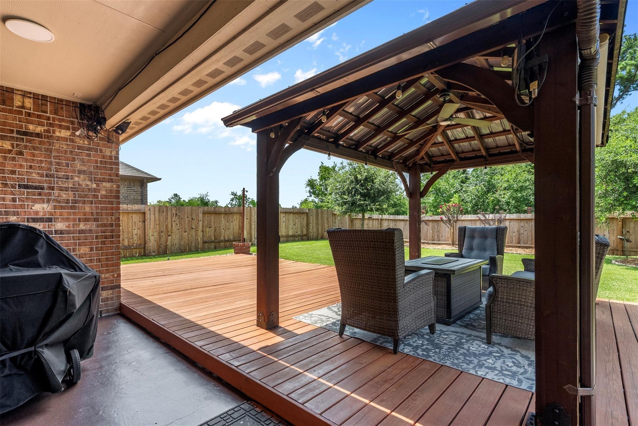 12137 Pearl Bay Lane