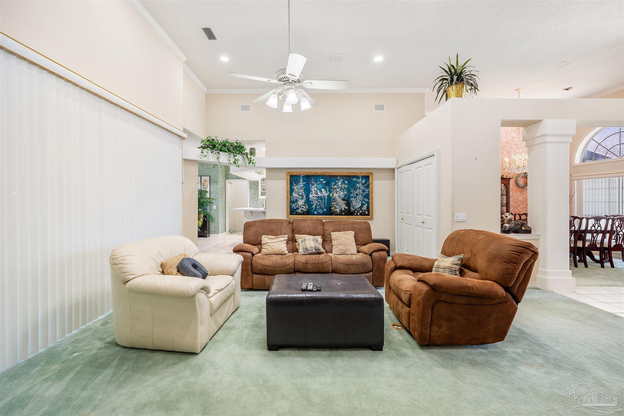 6063 Forest Green Rd
