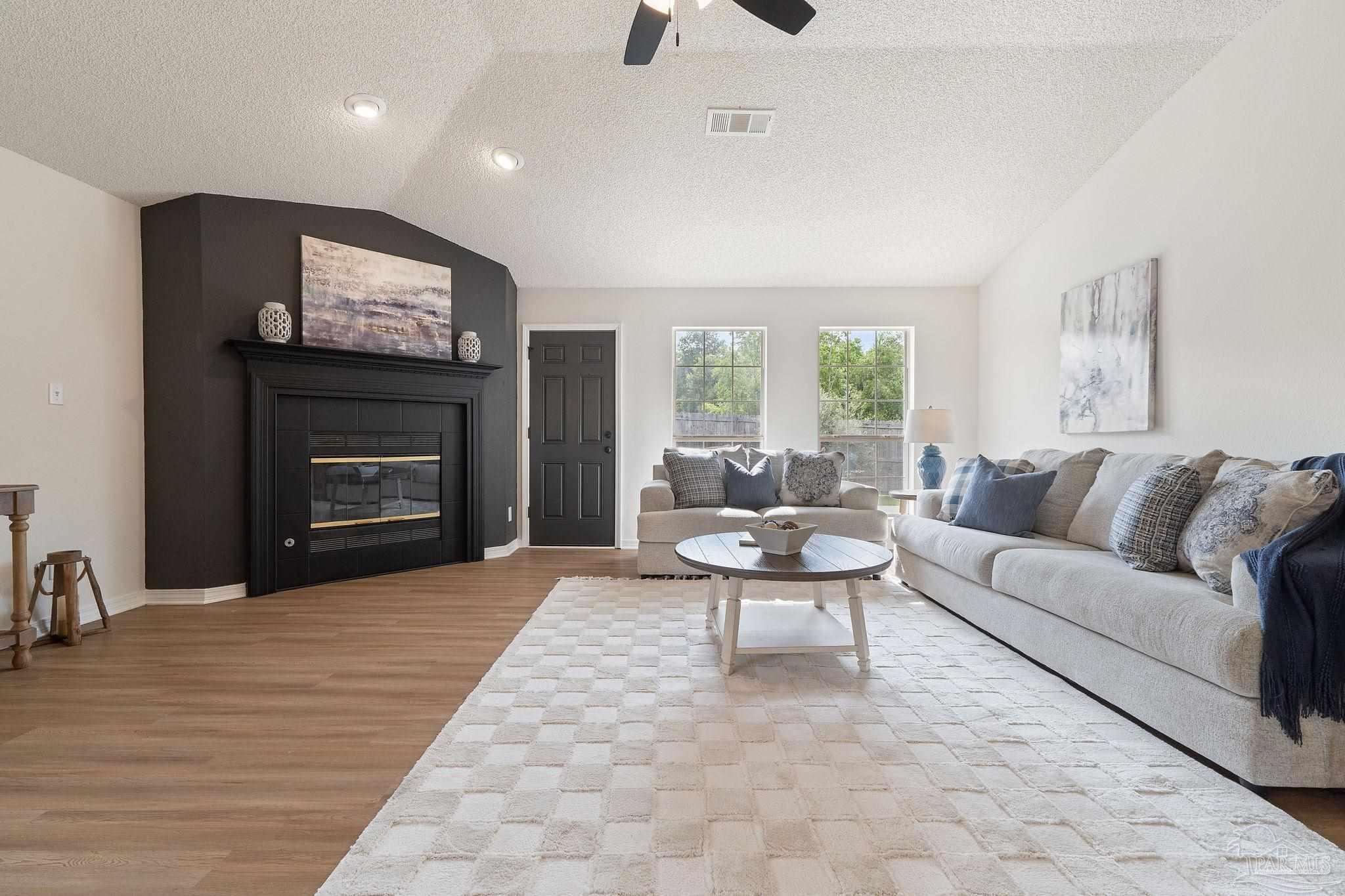 10991 Country Ostrich Dr