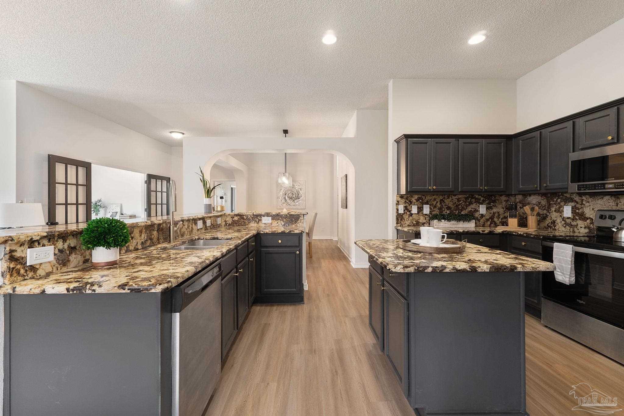 10991 Country Ostrich Dr