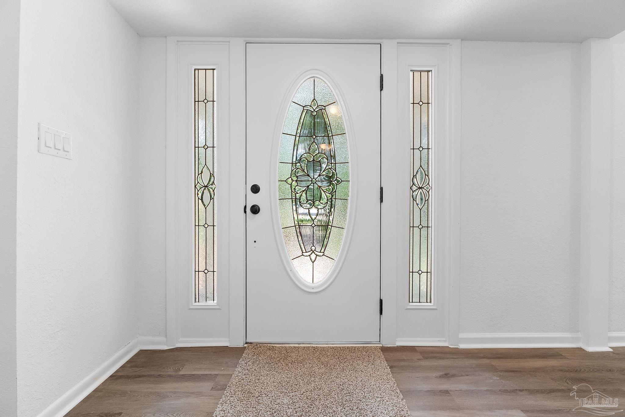 5906 Aurora Ave