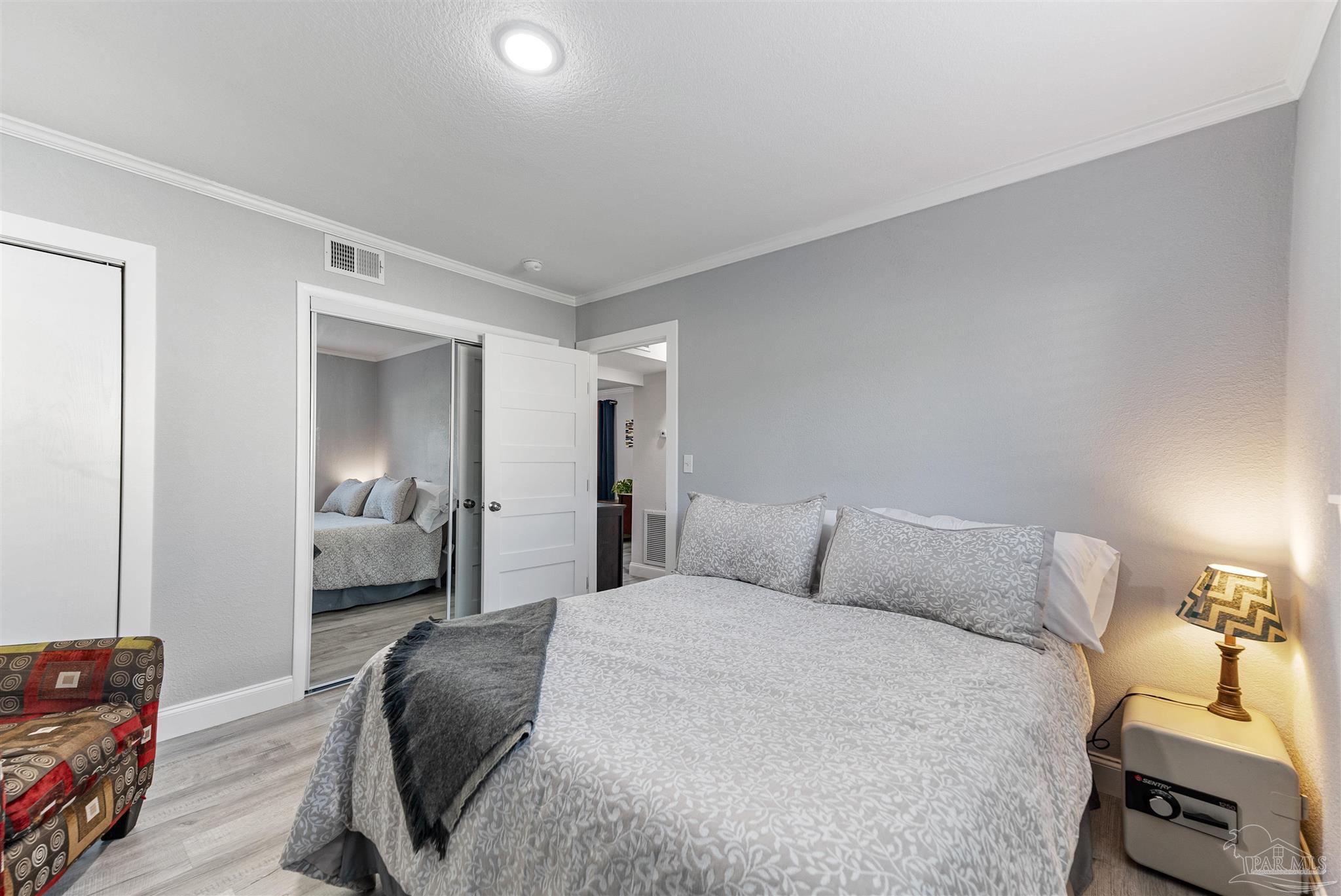 3083 Wiggins Ln