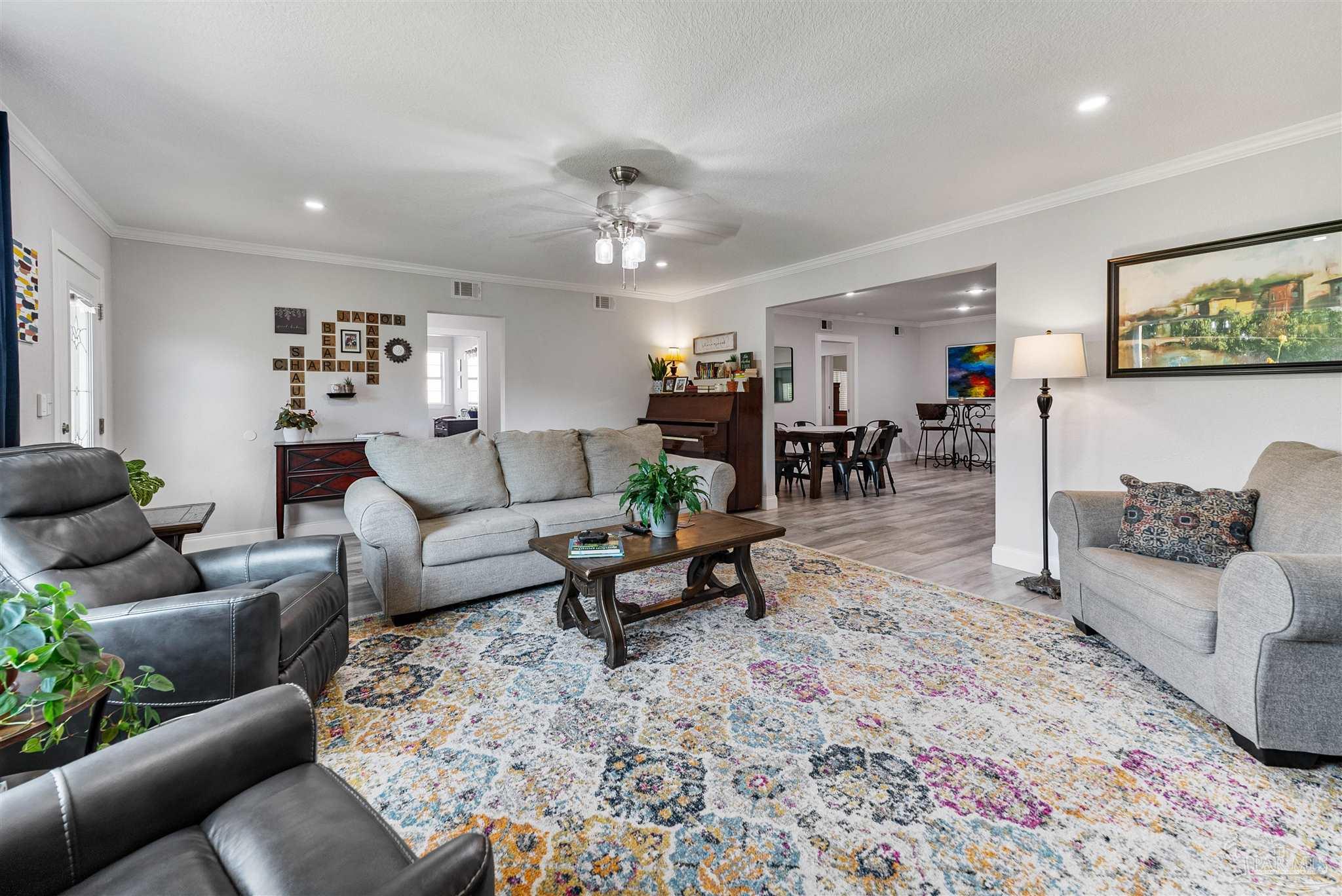 3083 Wiggins Ln