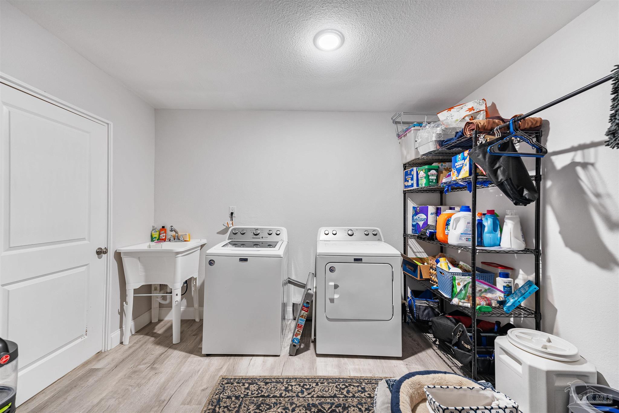 3083 Wiggins Ln