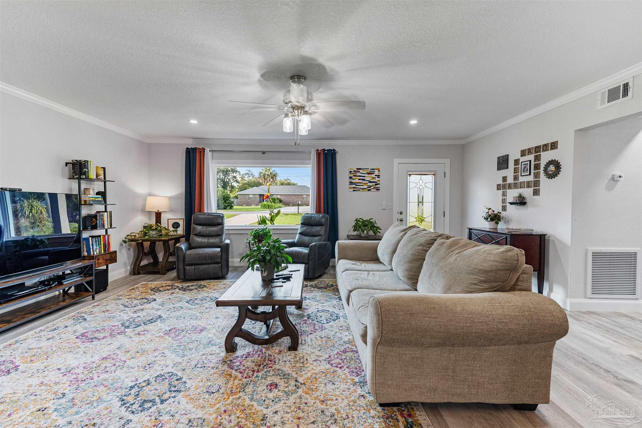 3083 Wiggins Ln
