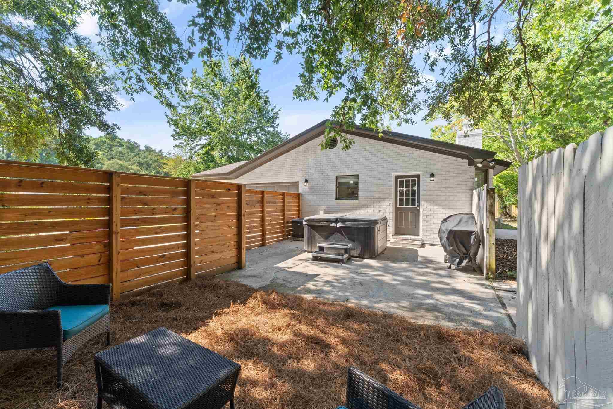 1502 Bay Woods Rd