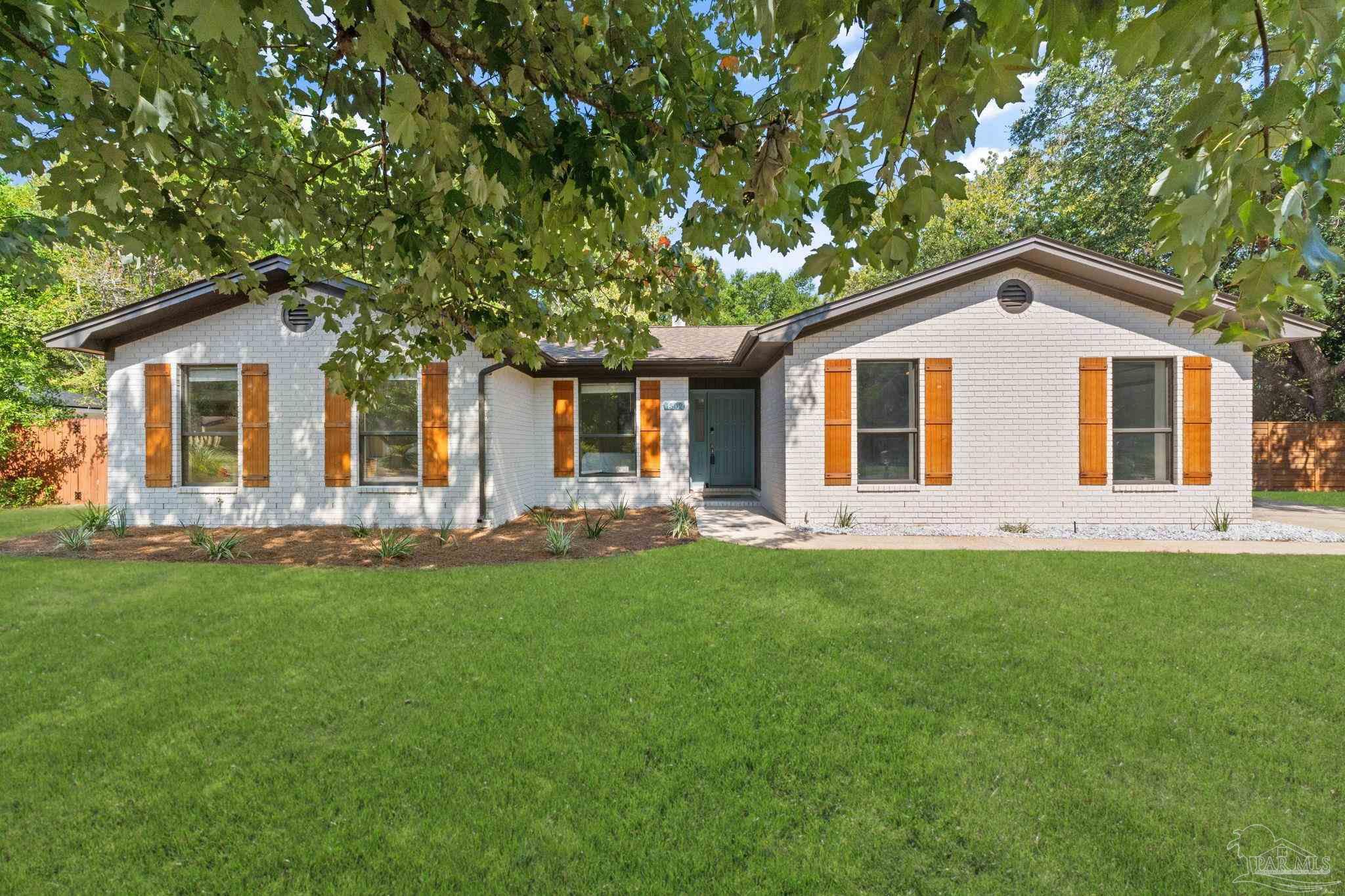 1502 Bay Woods Rd