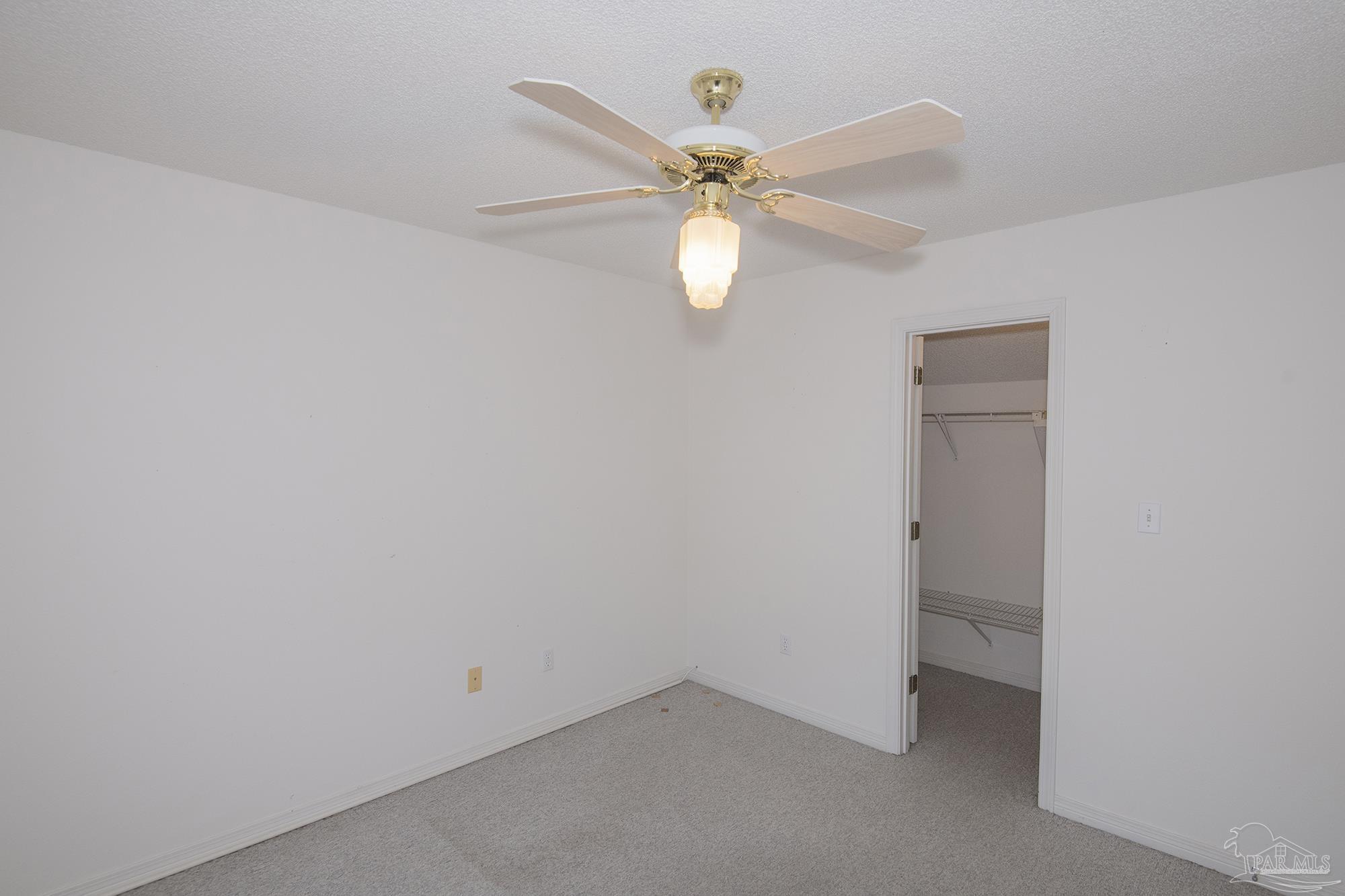 5373 Flintwood Cir