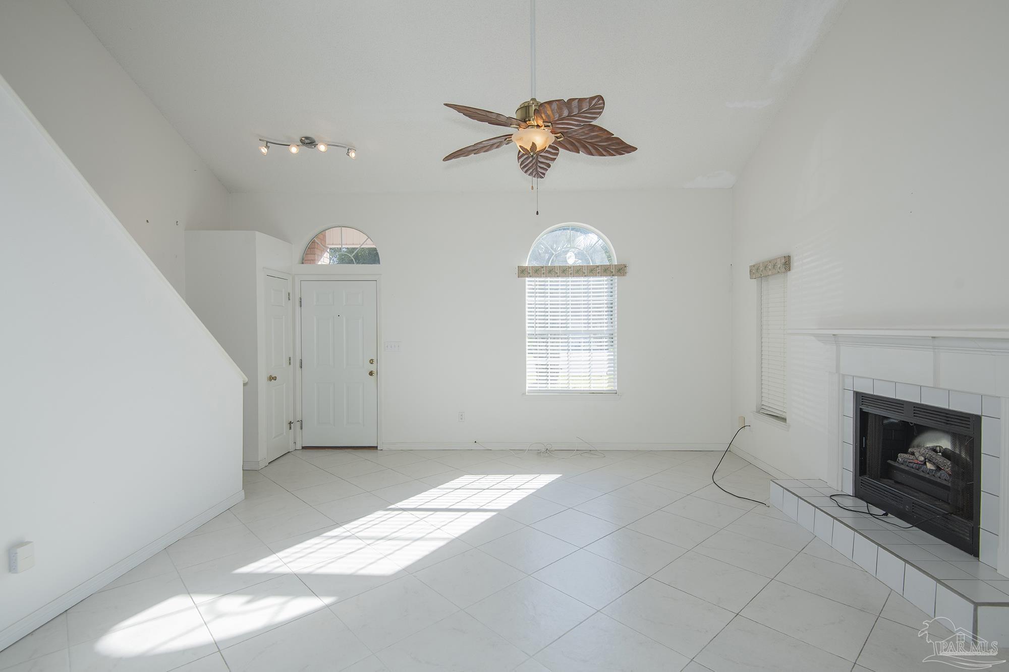5373 Flintwood Cir