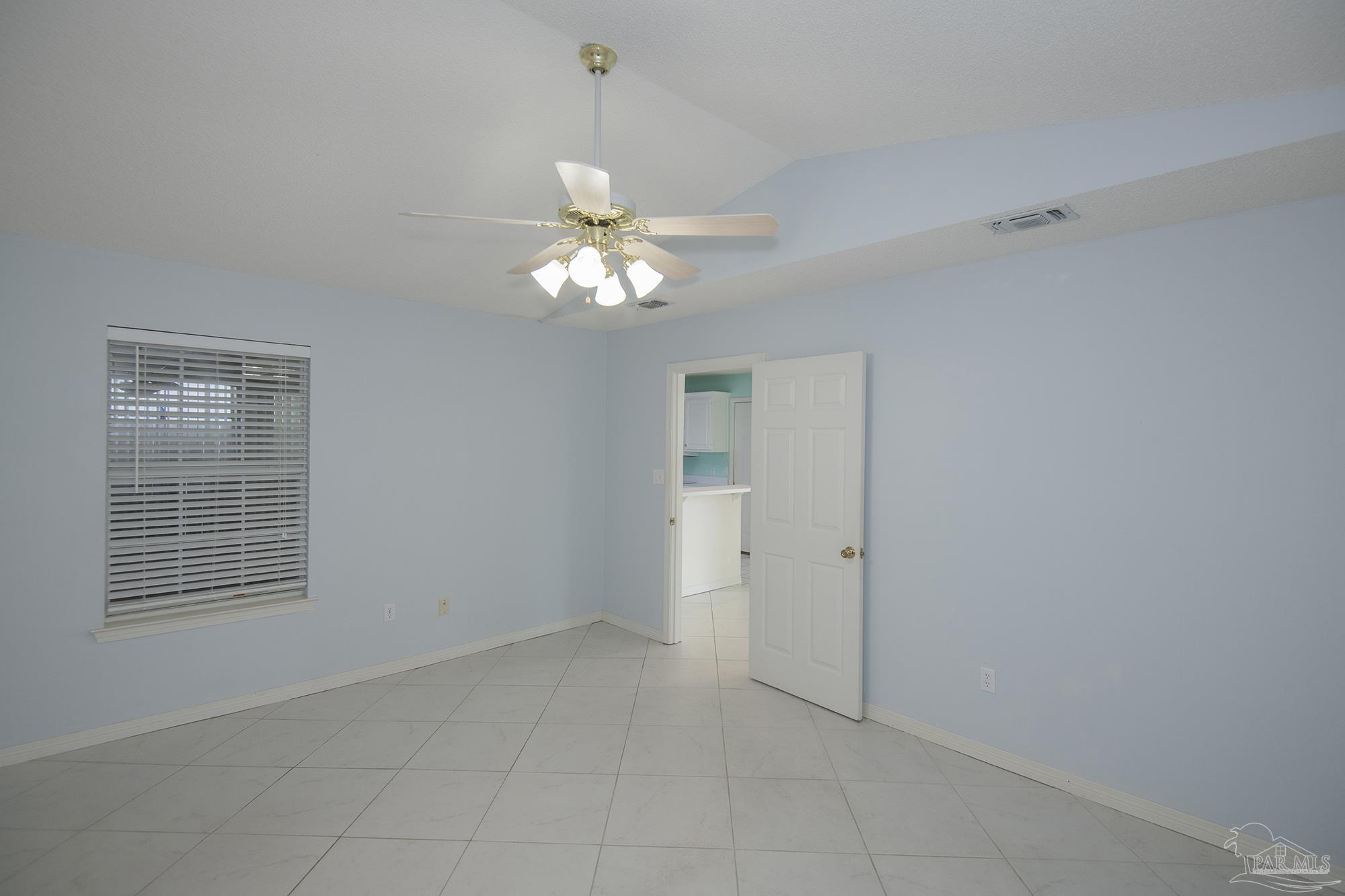 5373 Flintwood Cir