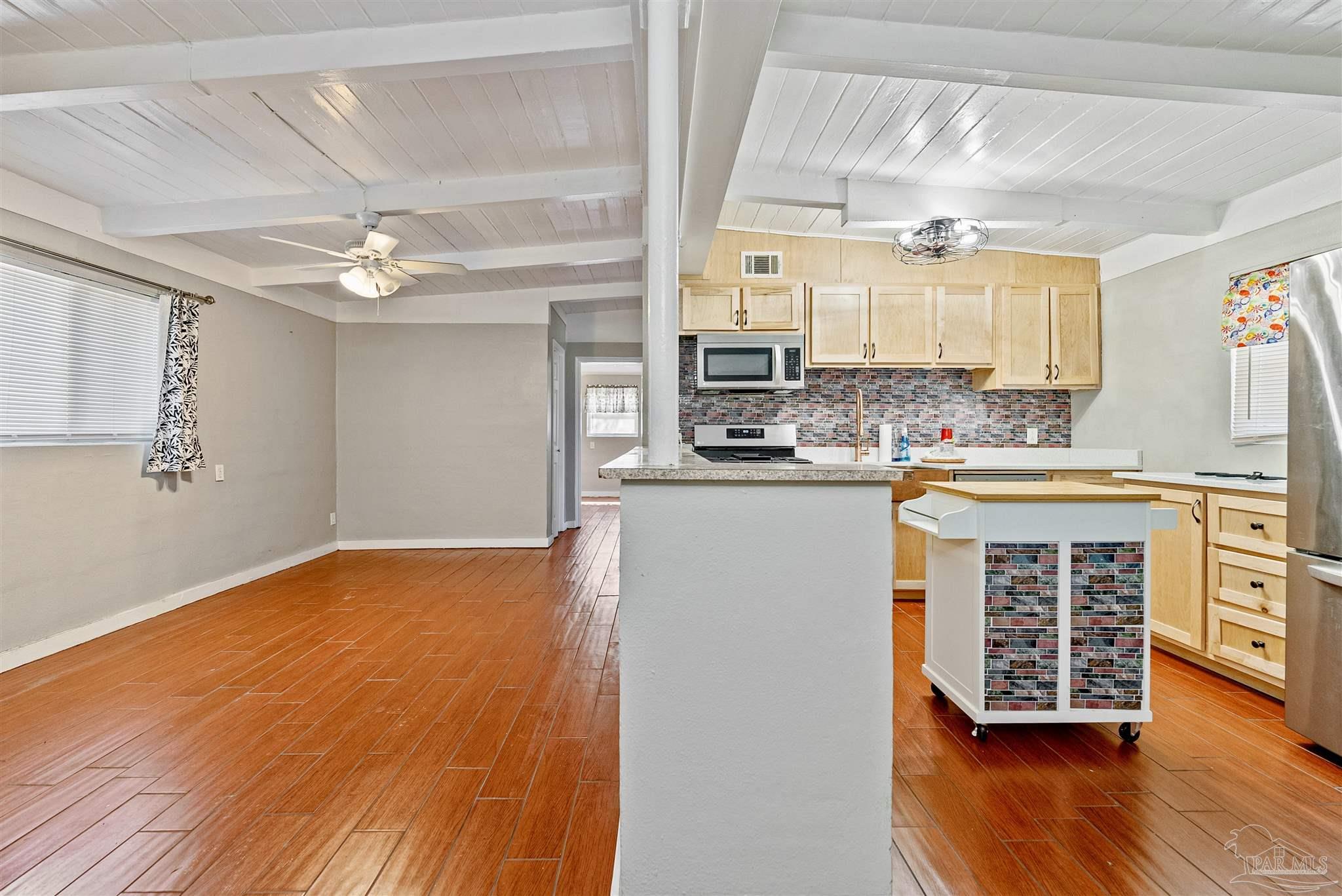 1519 S Fairfield Dr