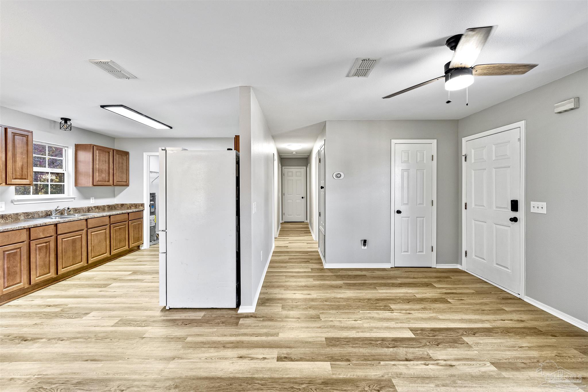 6527 Colonial Dr