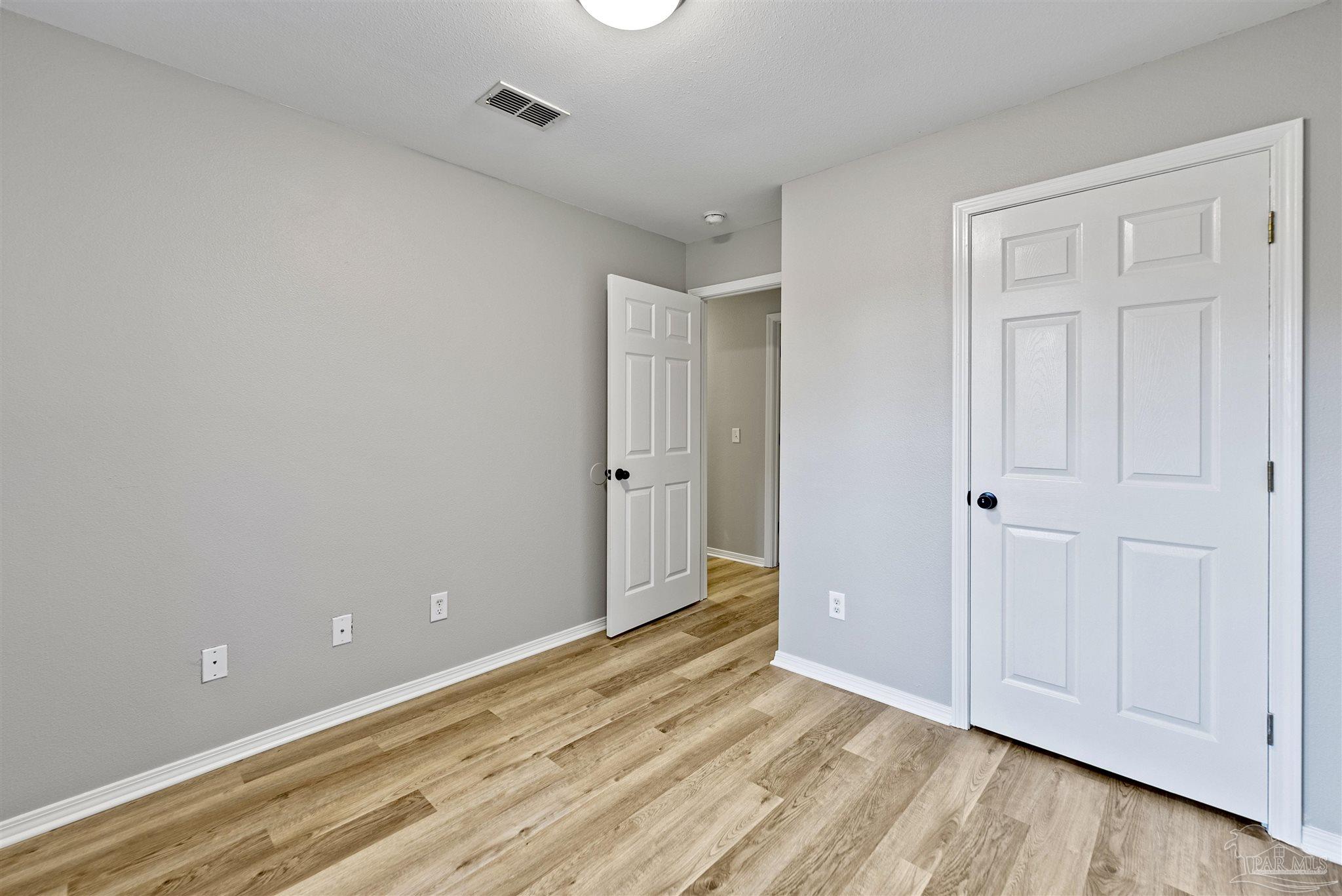 6527 Colonial Dr
