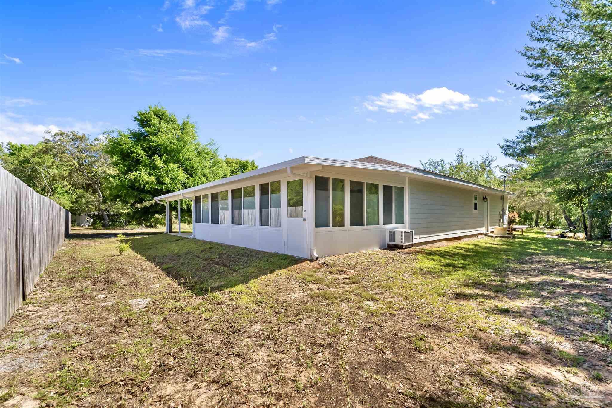 1587 Magnolia Manor Dr