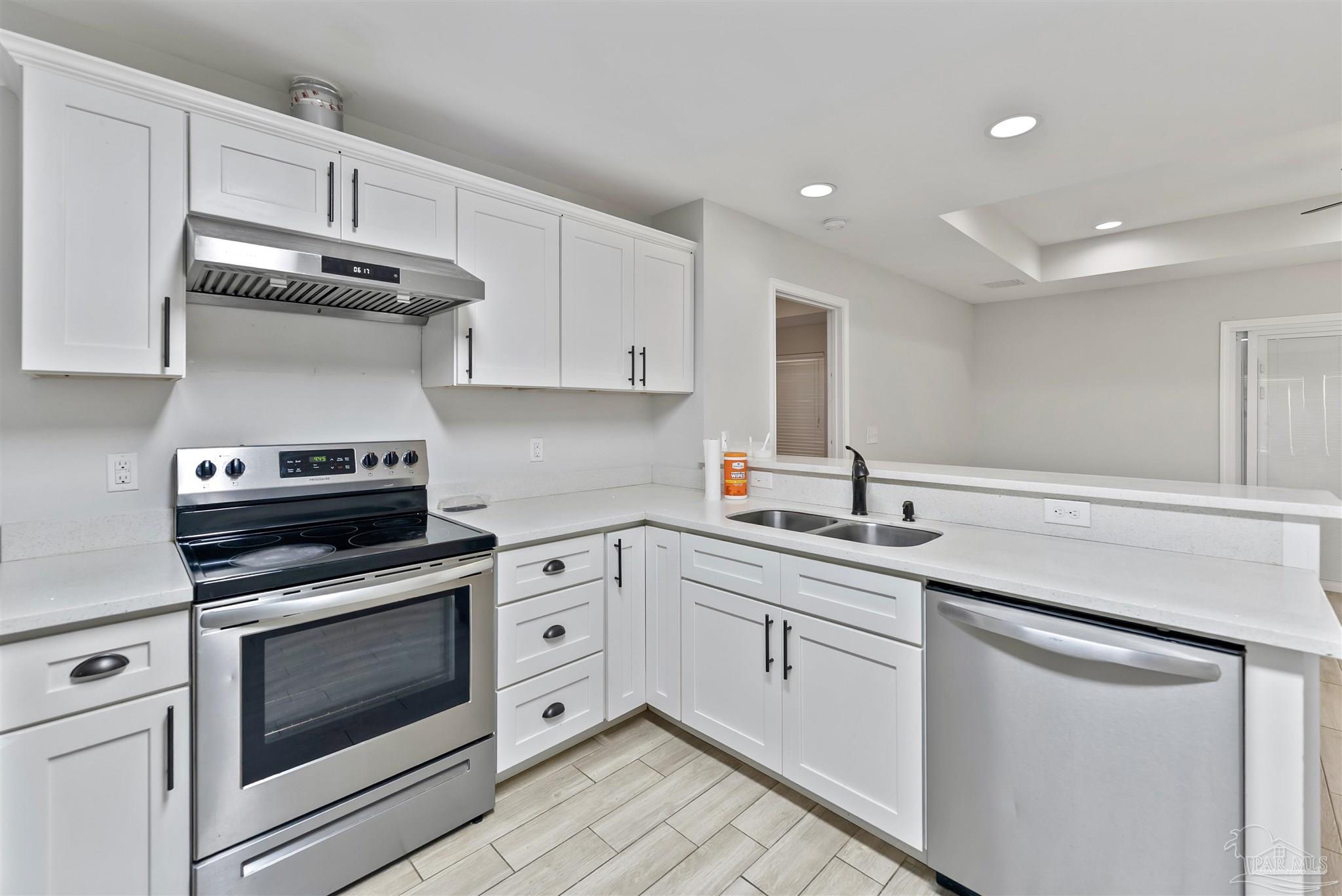 1587 Magnolia Manor Dr
