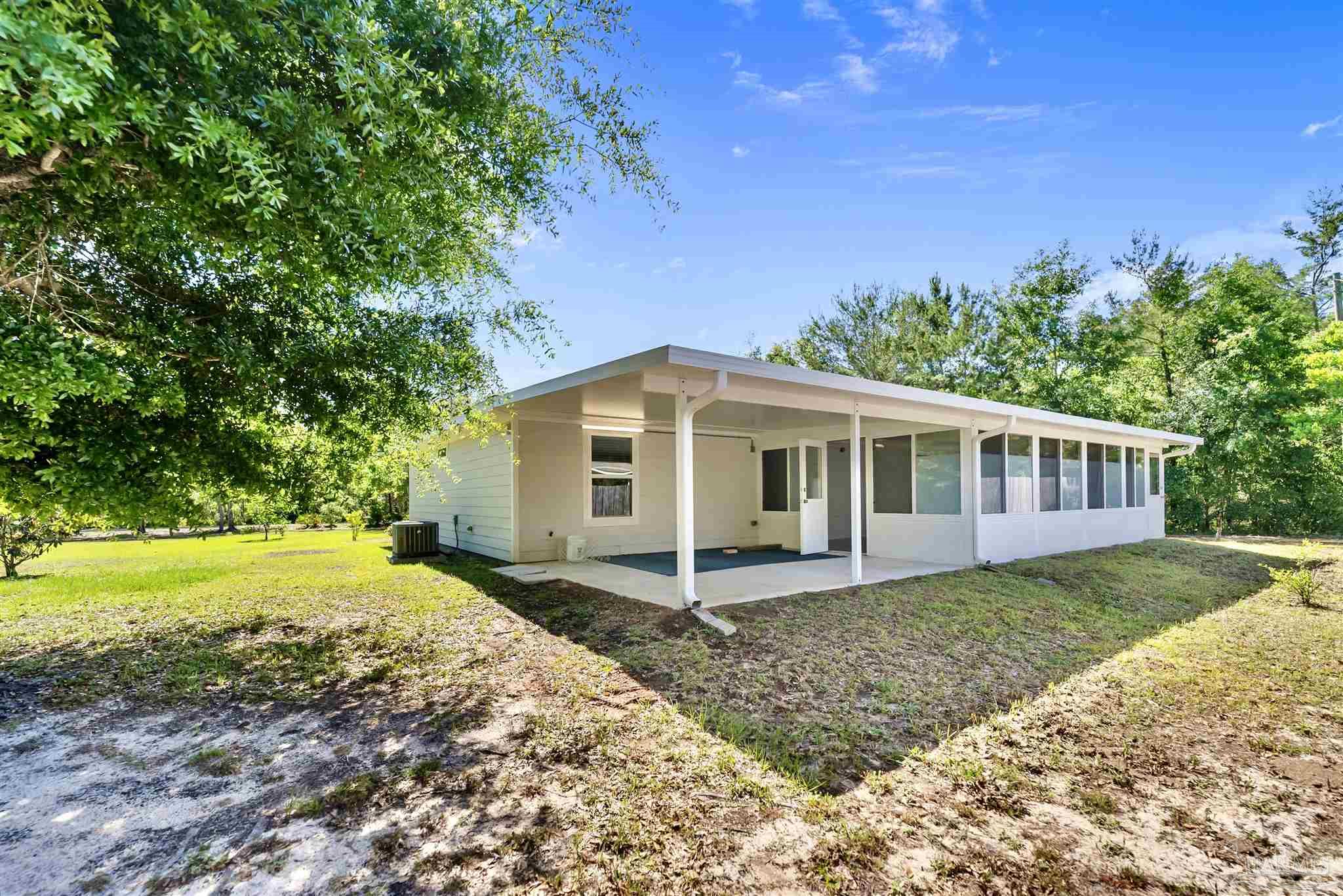 1587 Magnolia Manor Dr