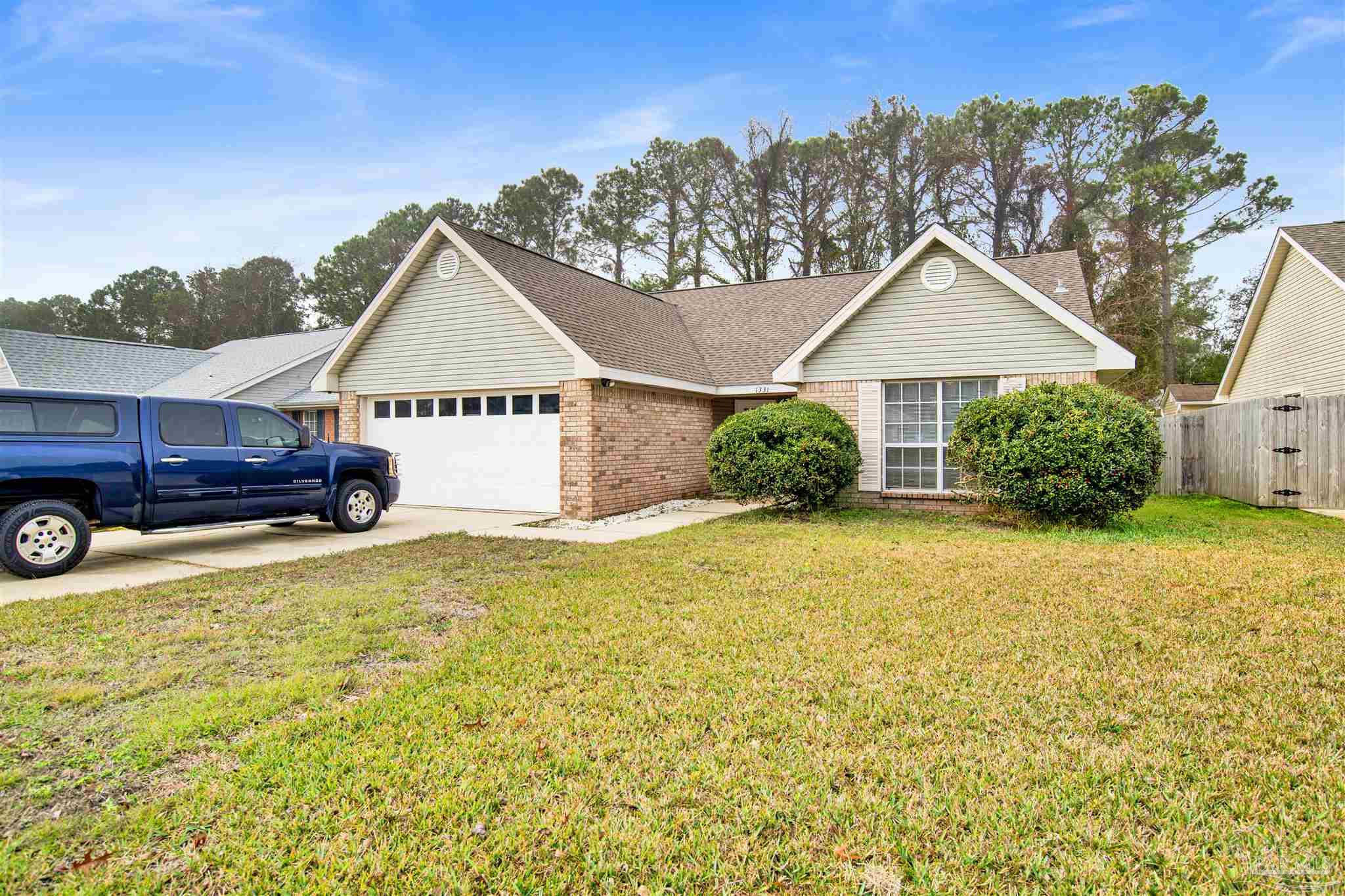 1331 Sterling Point Dr