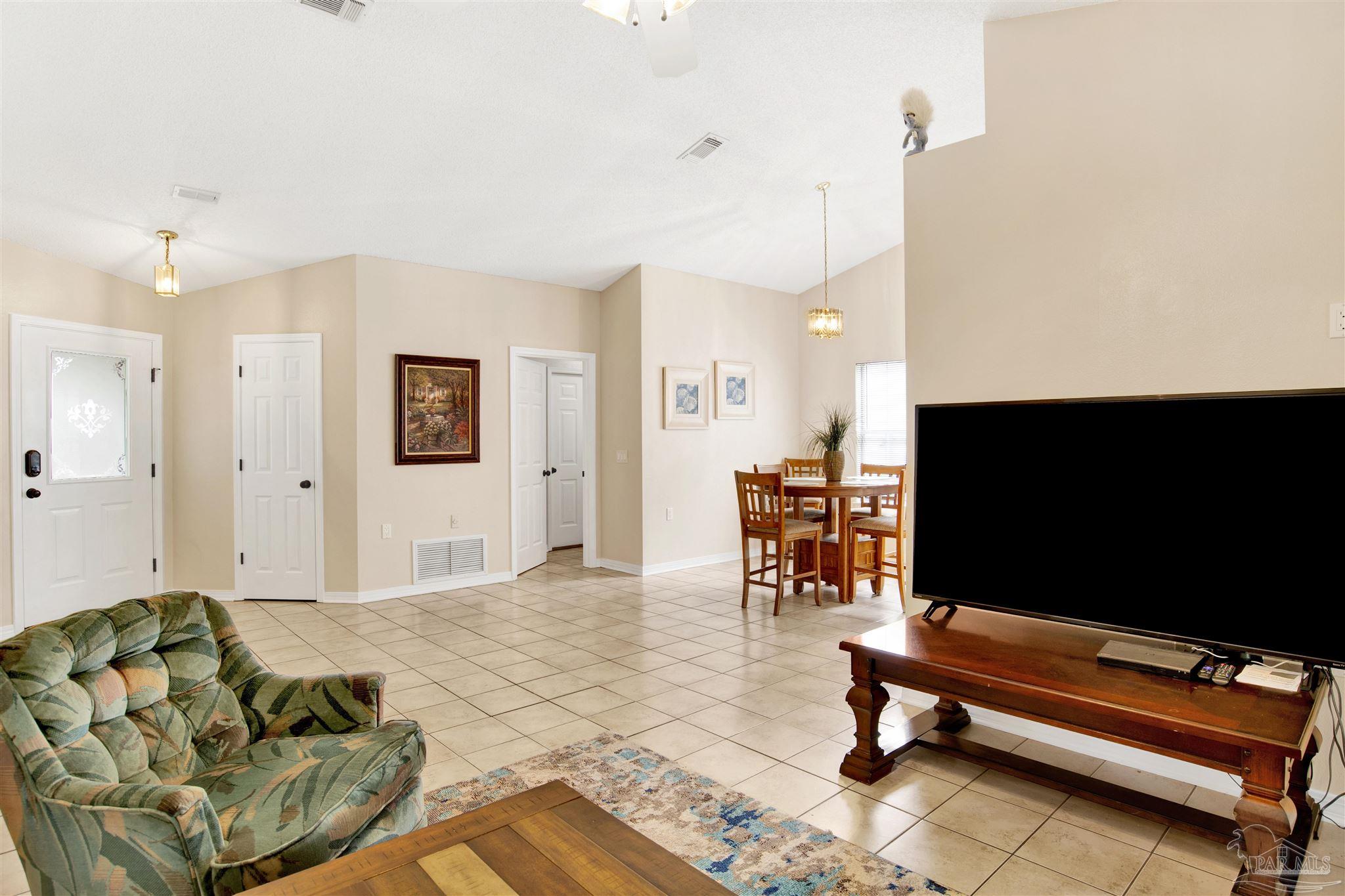 1331 Sterling Point Dr