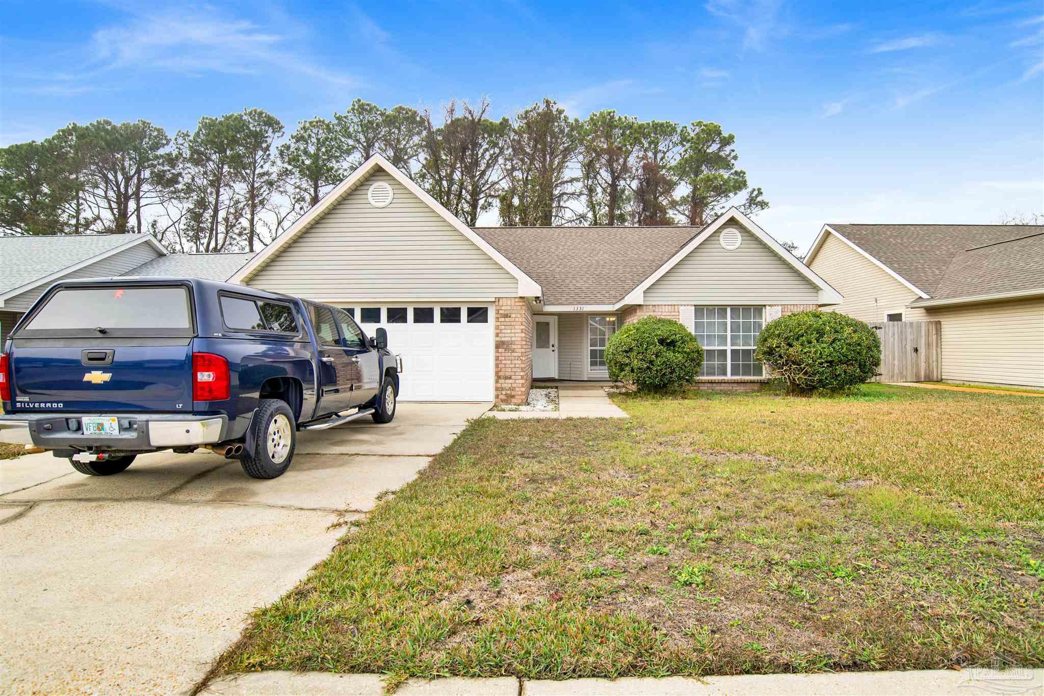 1331 Sterling Point Dr