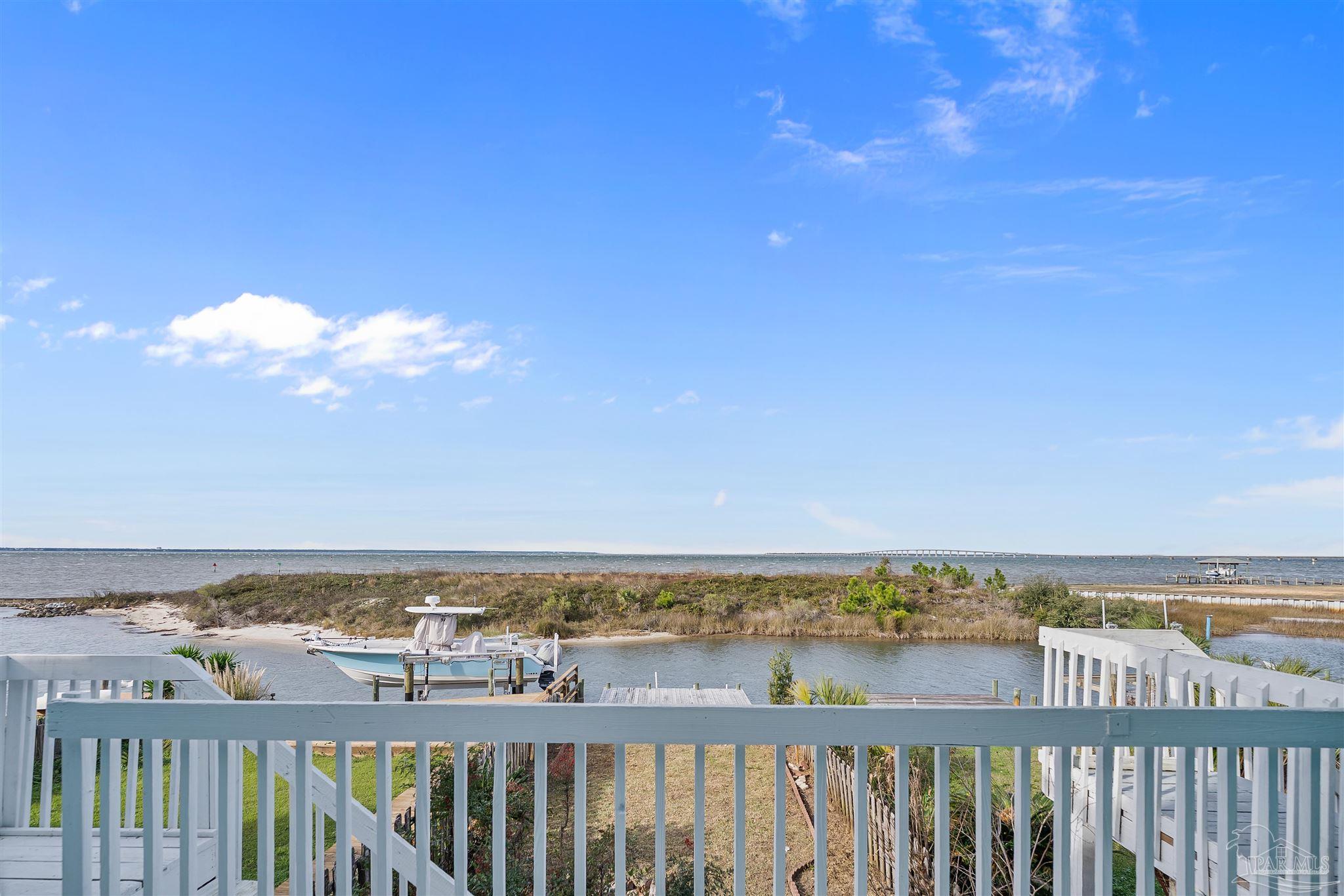 3220 Quietwater Ln