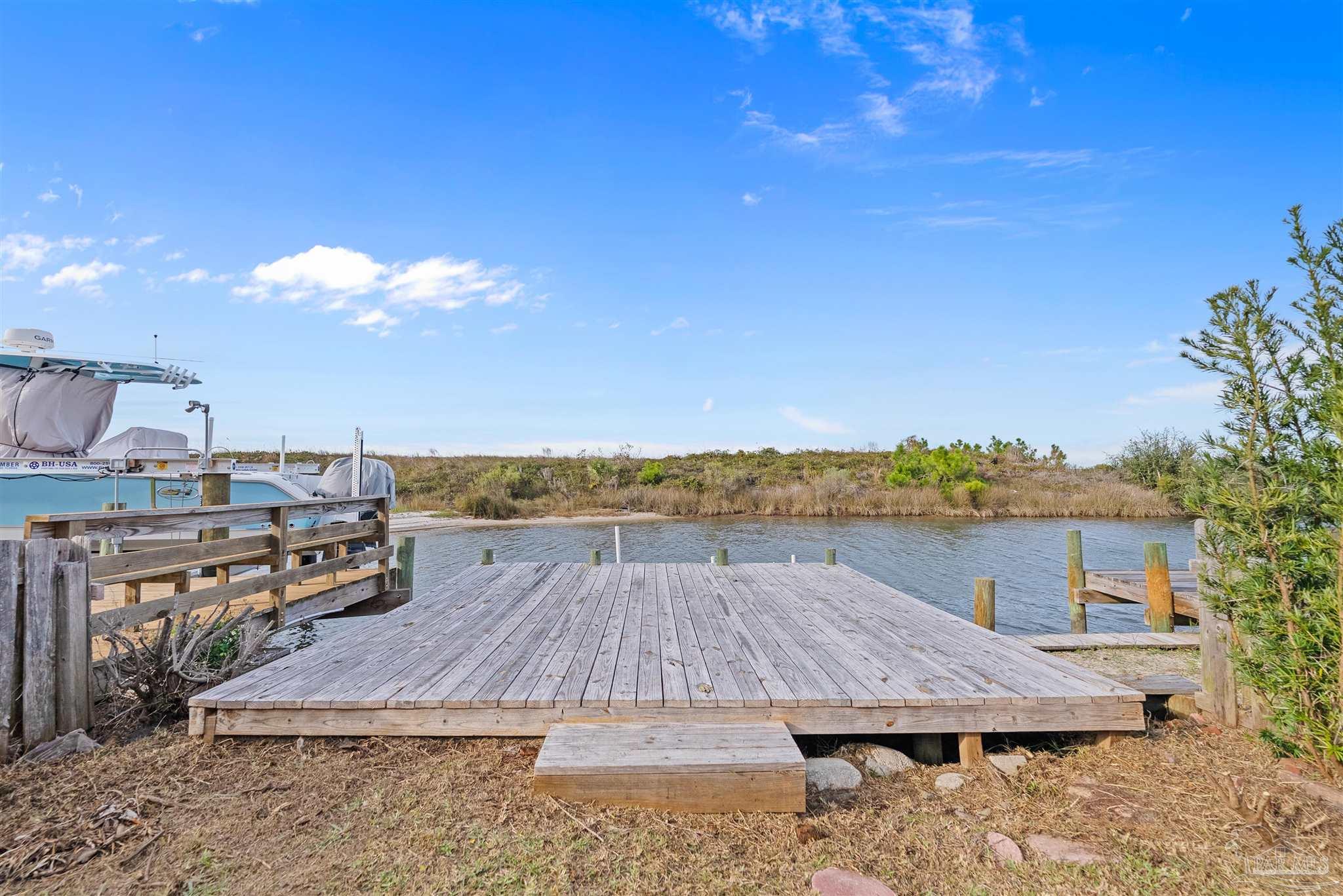 3220 Quietwater Ln