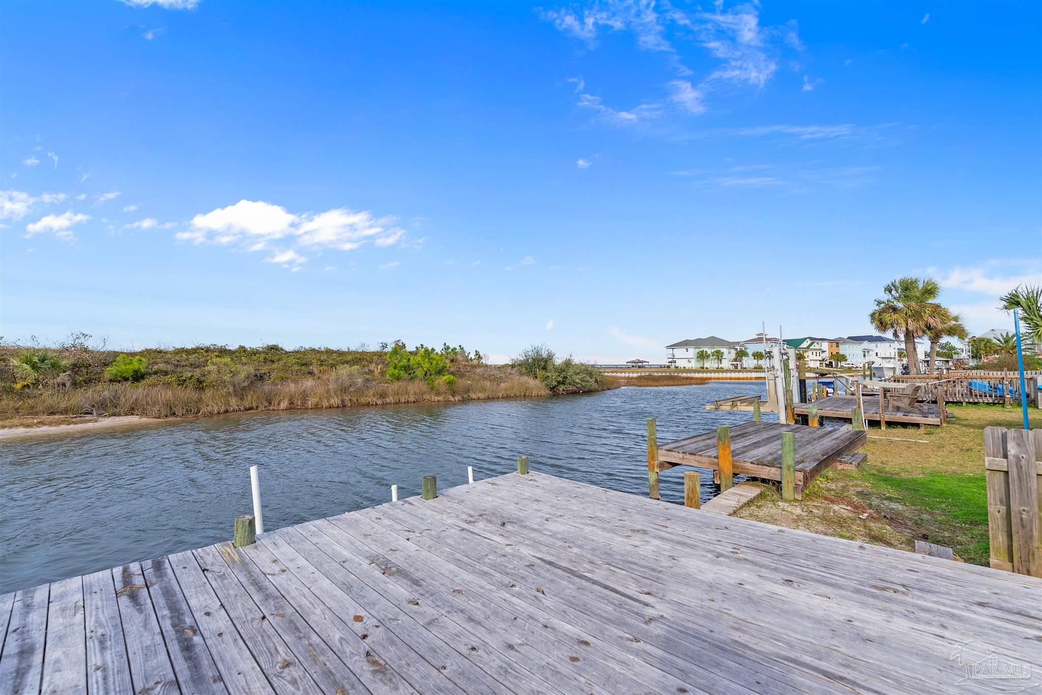 3220 Quietwater Ln