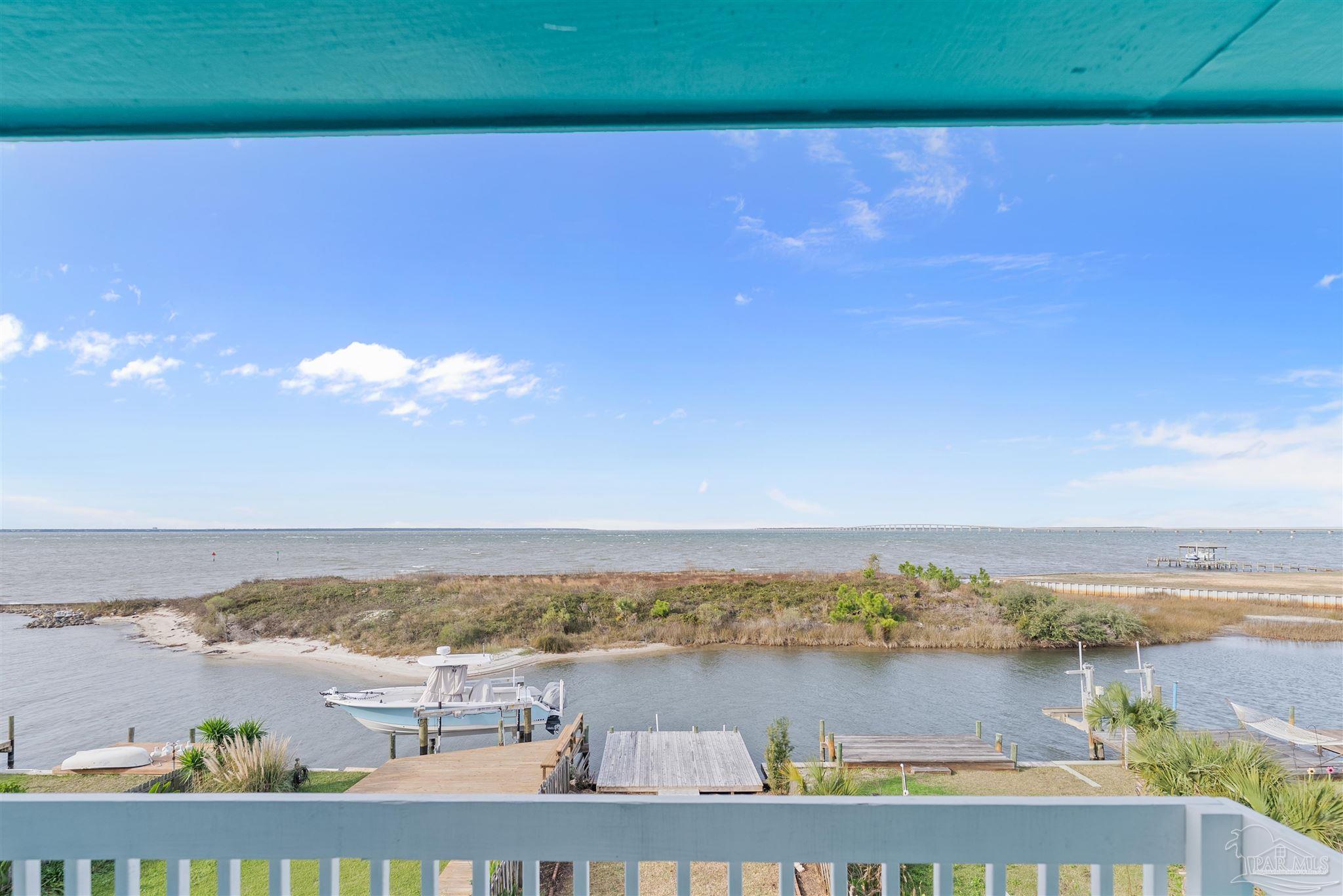 3220 Quietwater Ln
