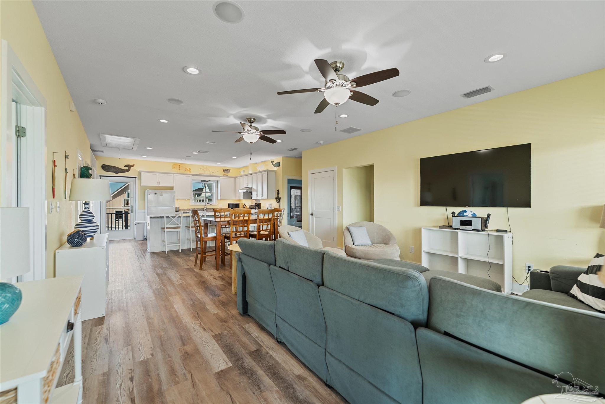 8162 Gulf Blvd