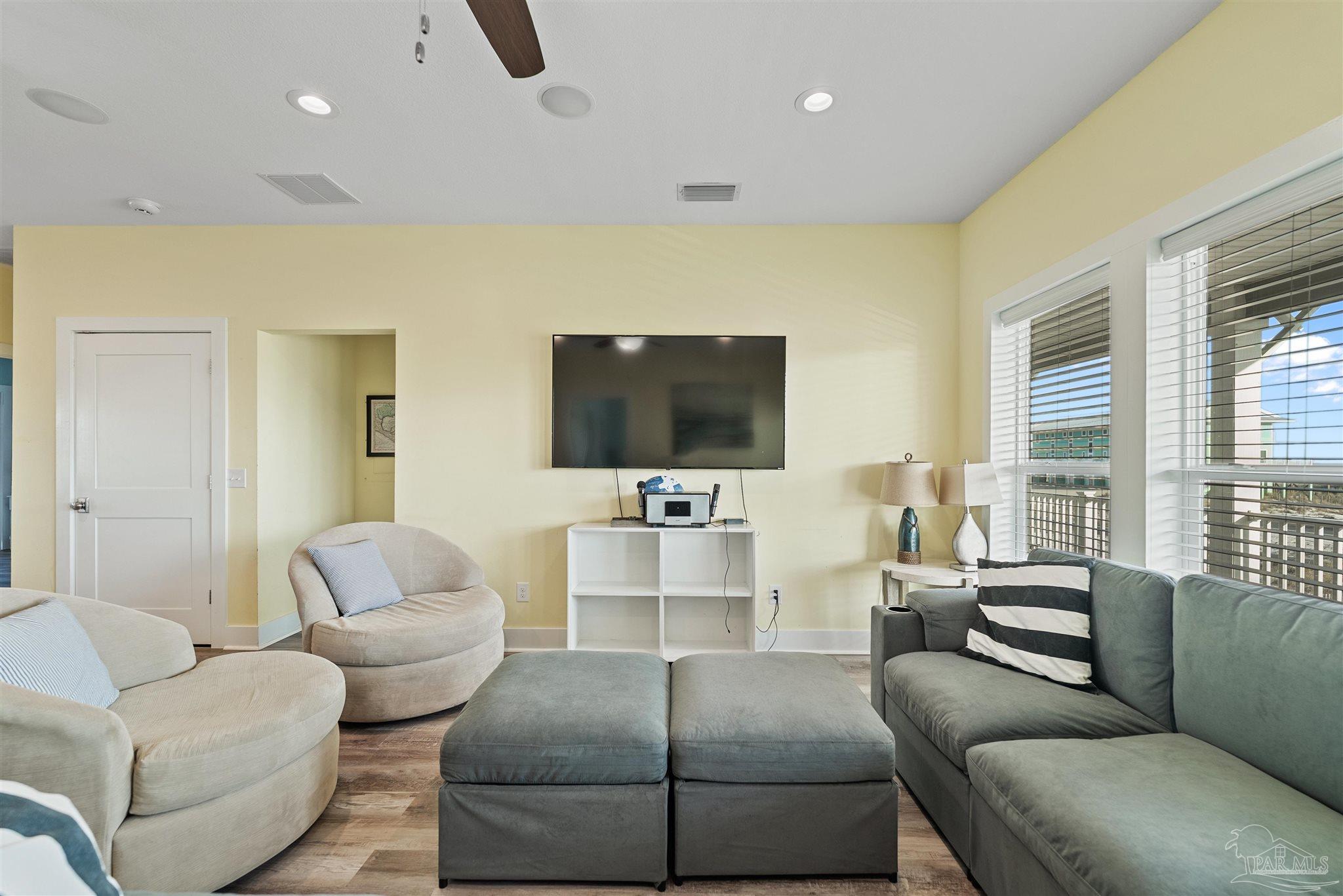 8162 Gulf Blvd