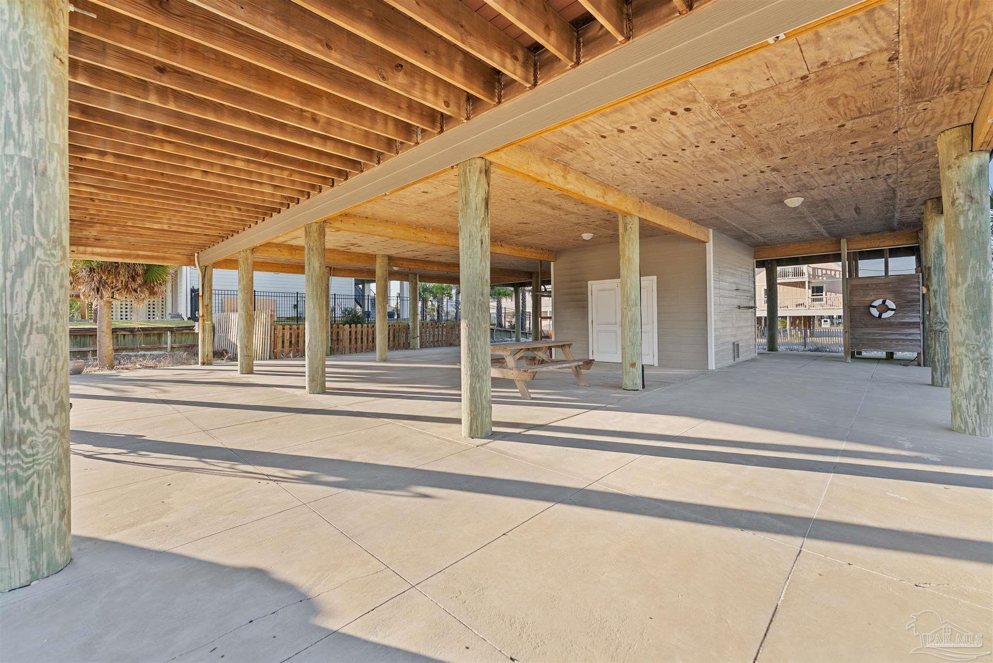 8162 Gulf Blvd