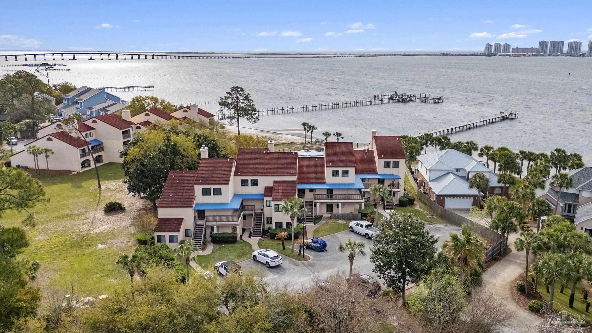 8253 Navarre Pkwy Unit: D200