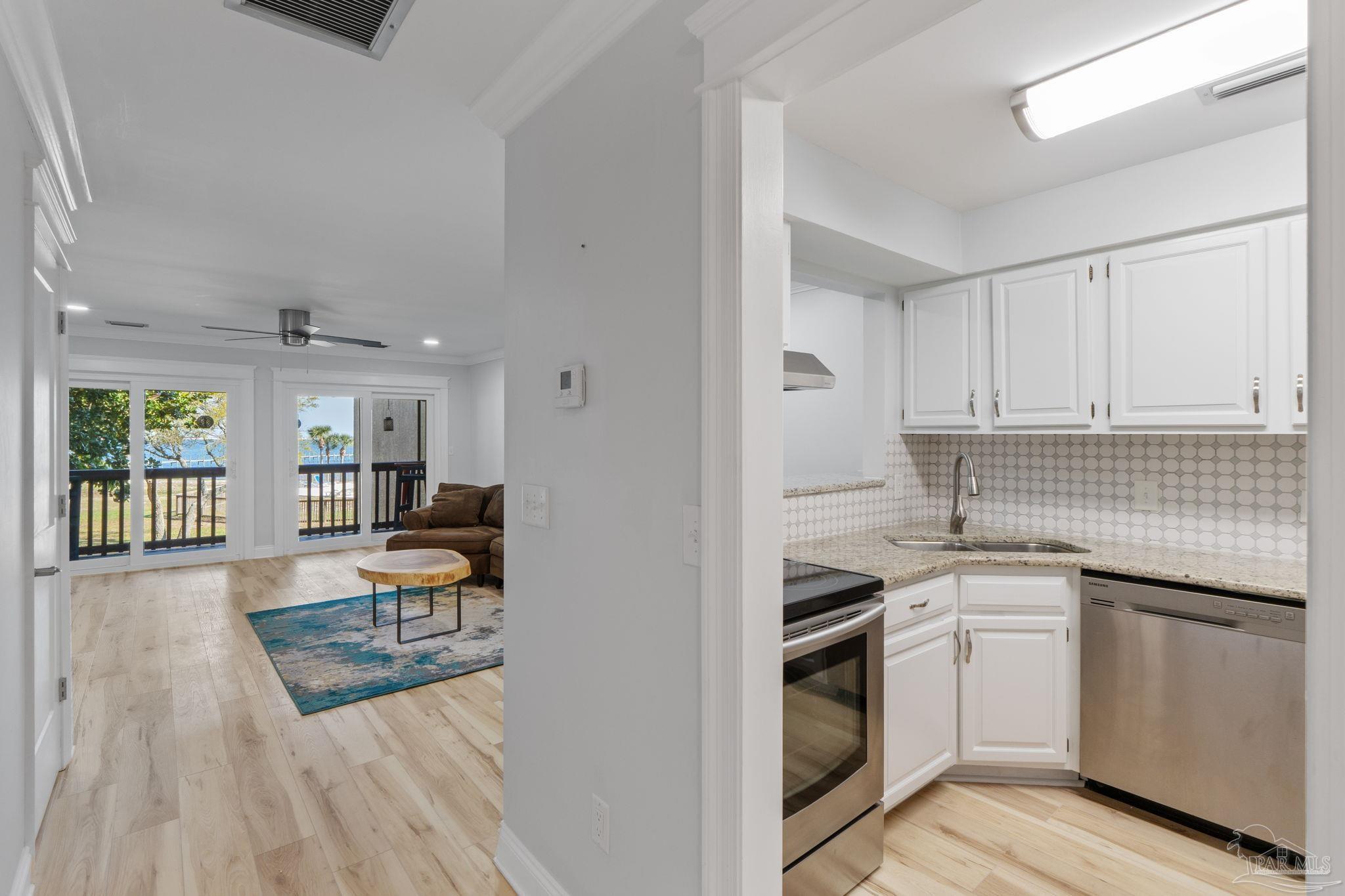 8253 Navarre Pkwy Unit: D200