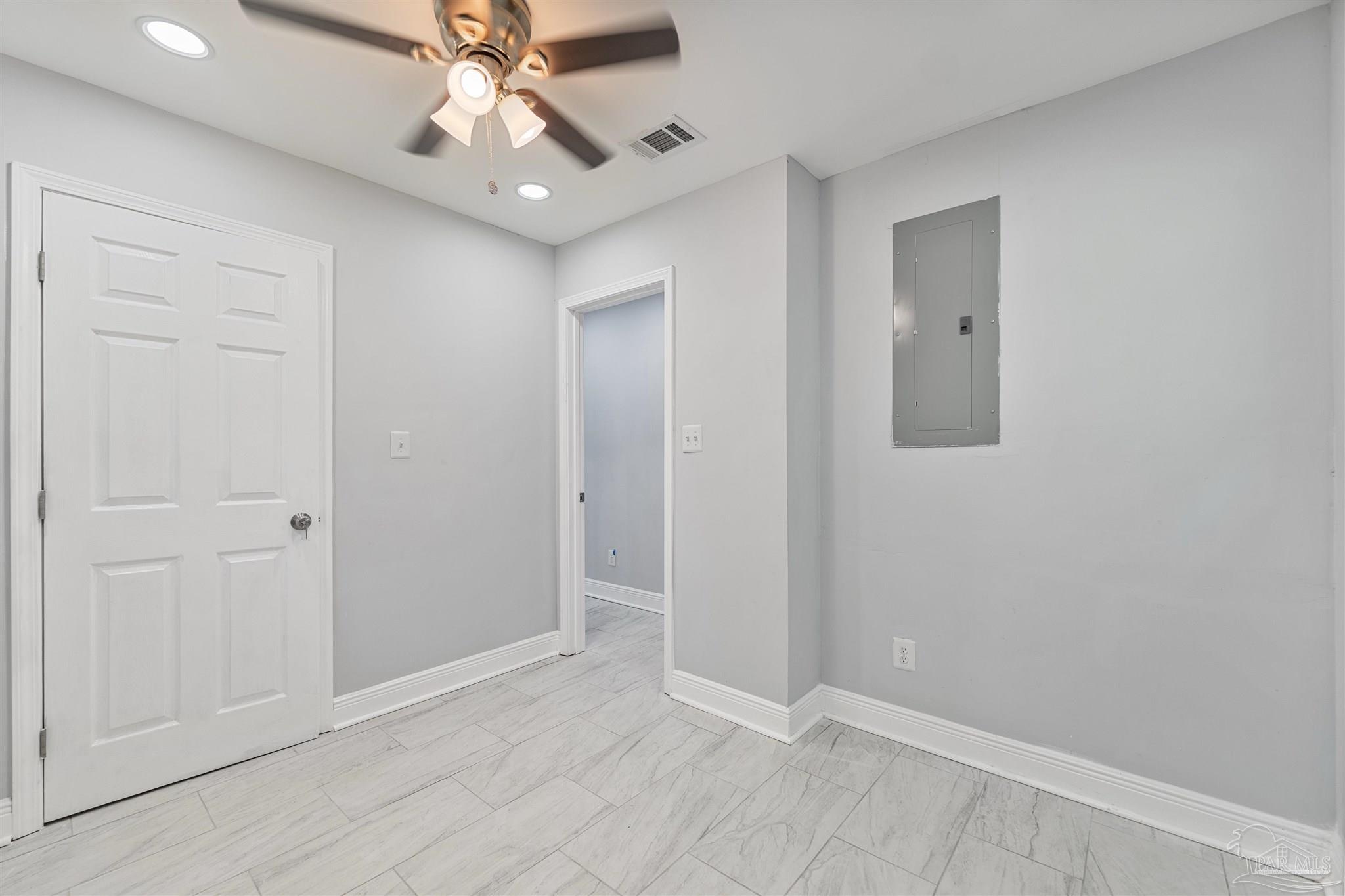 212 Shadow Lawn Ln